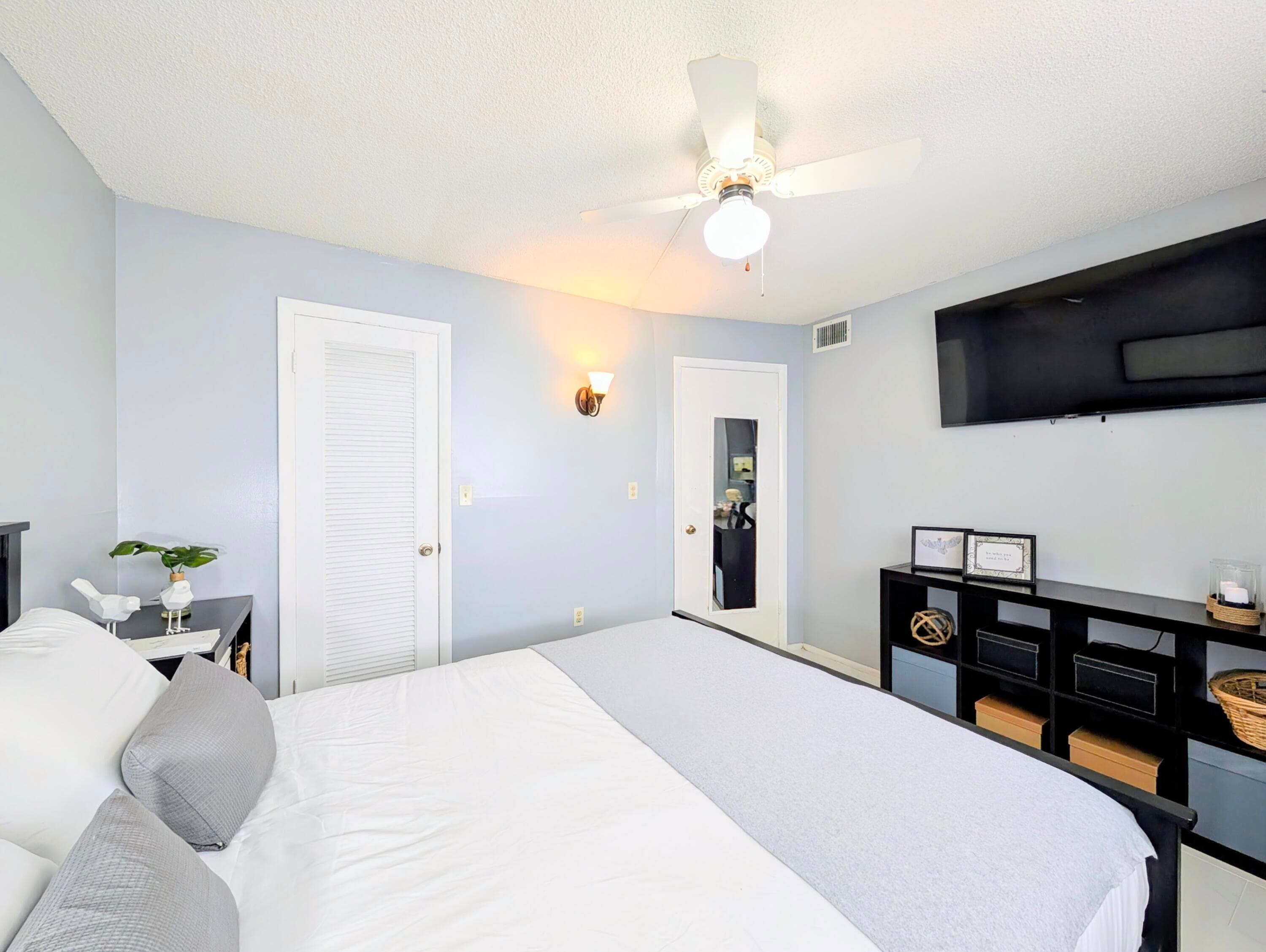 8021 Sunrise Lakes Drive N 203, Sunrise, FL 33322 — photo 9 of 28
