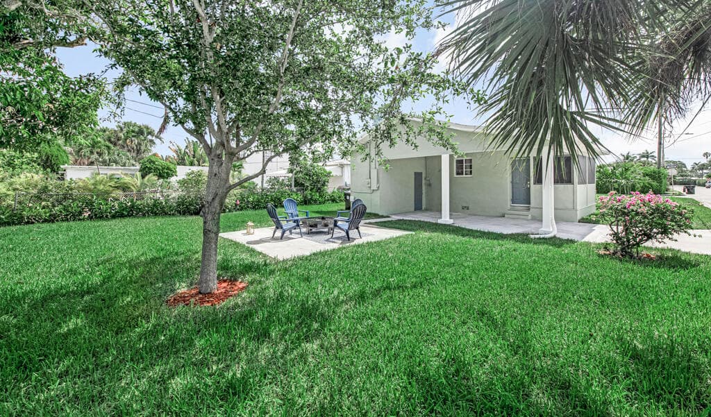 1201 N Palmway, Lake Worth Beach, FL 33460 — photo 33 of 38