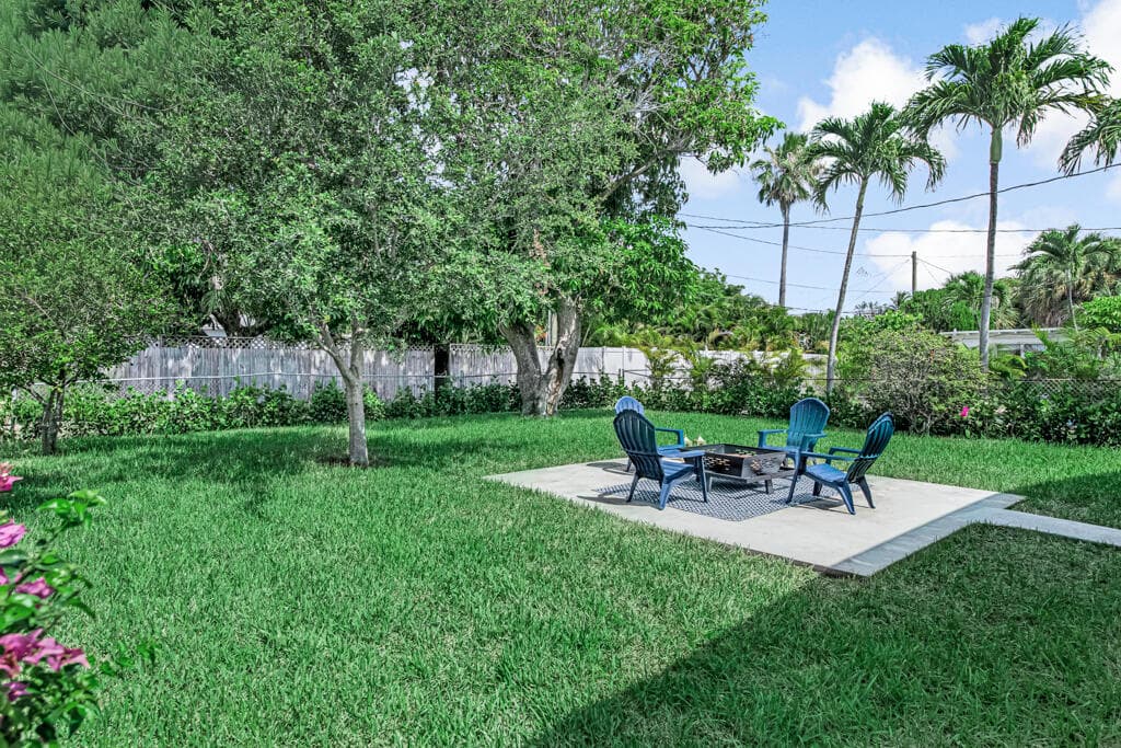 1201 N Palmway, Lake Worth Beach, FL 33460 — photo 31 of 38