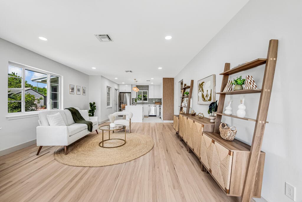 1201 N Palmway, Lake Worth Beach, FL 33460 — photo 3 of 38