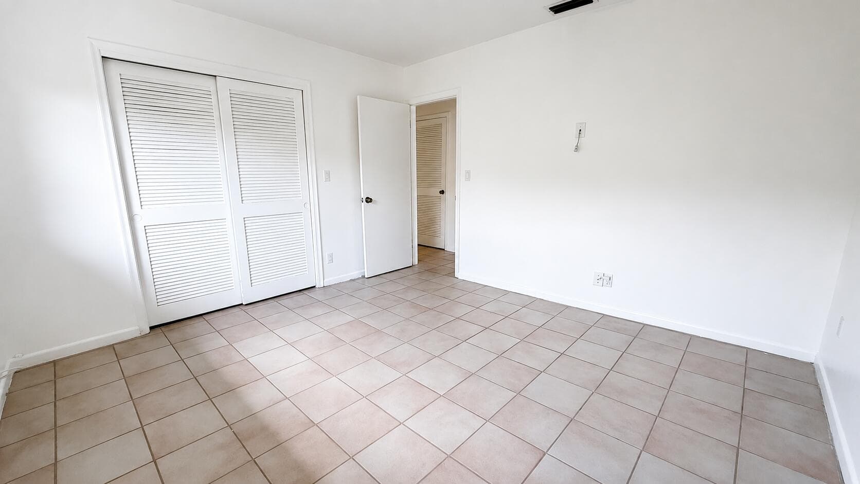 620 NE 19th Avenue N, Deerfield Beach, FL 33441 — photo 8 of 13