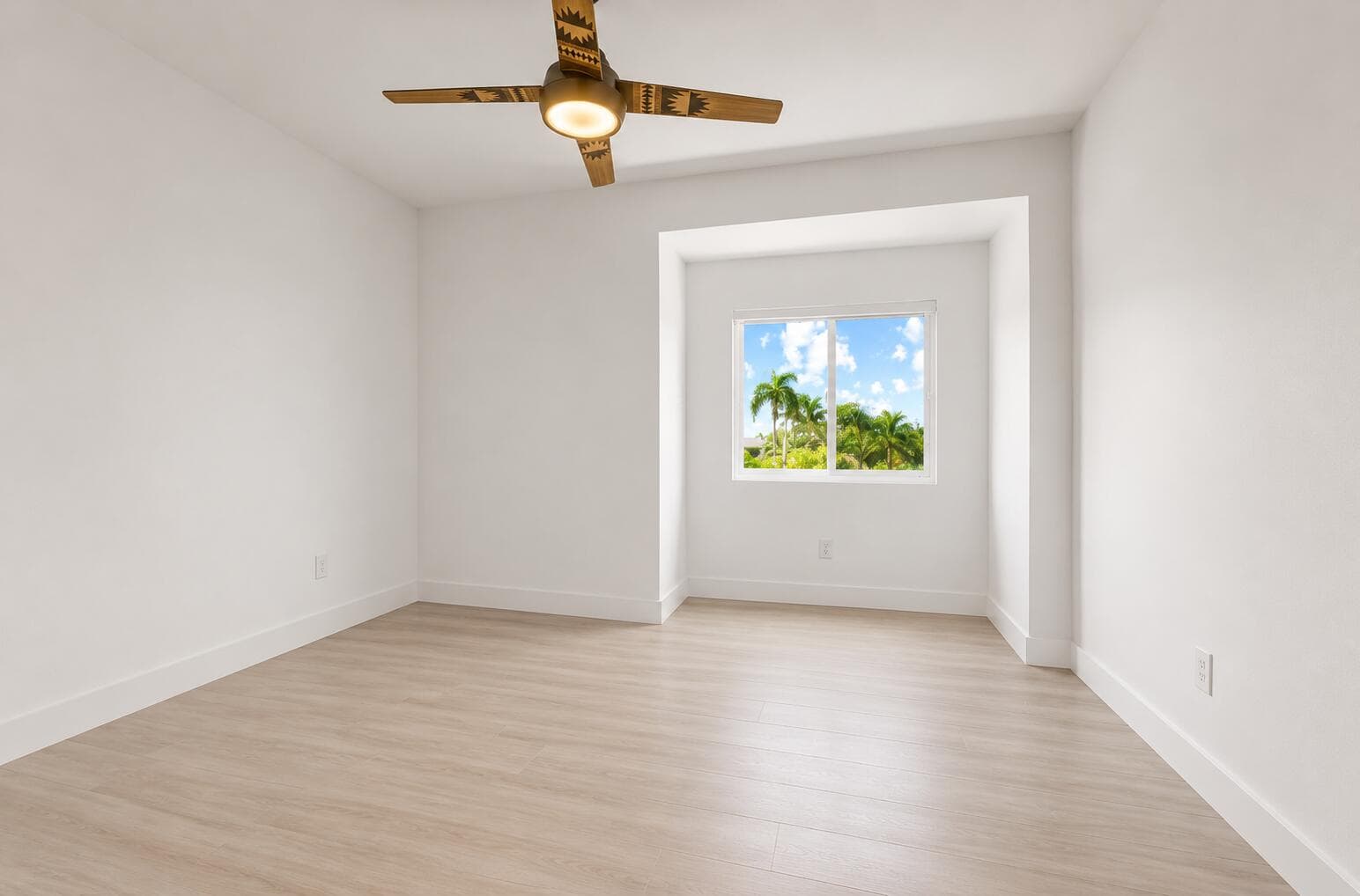 1110 NE 14th Avenue, Fort Lauderdale, FL 33304 — photo 12 of 23