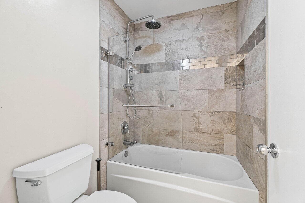 157 Yacht Club Way, Hypoluxo, FL 33462 — photo 19 of 38