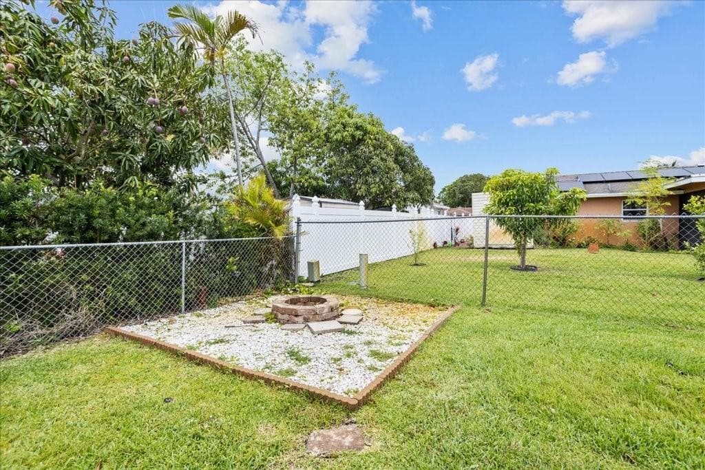 6579 Country Way, Delray Beach, FL 33484 — photo 13 of 23