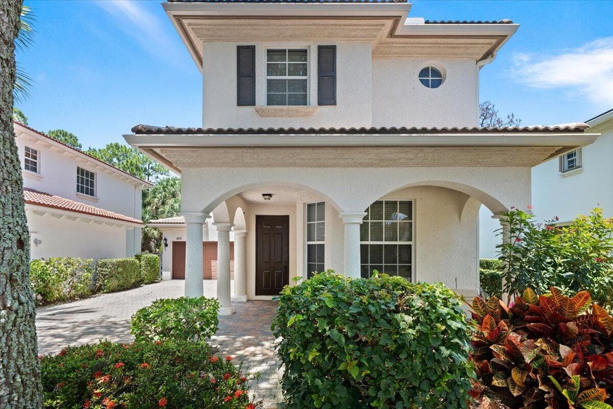 455 Pumpkin Drive, Palm Beach Gardens, FL 33410 — photo 29 of 56