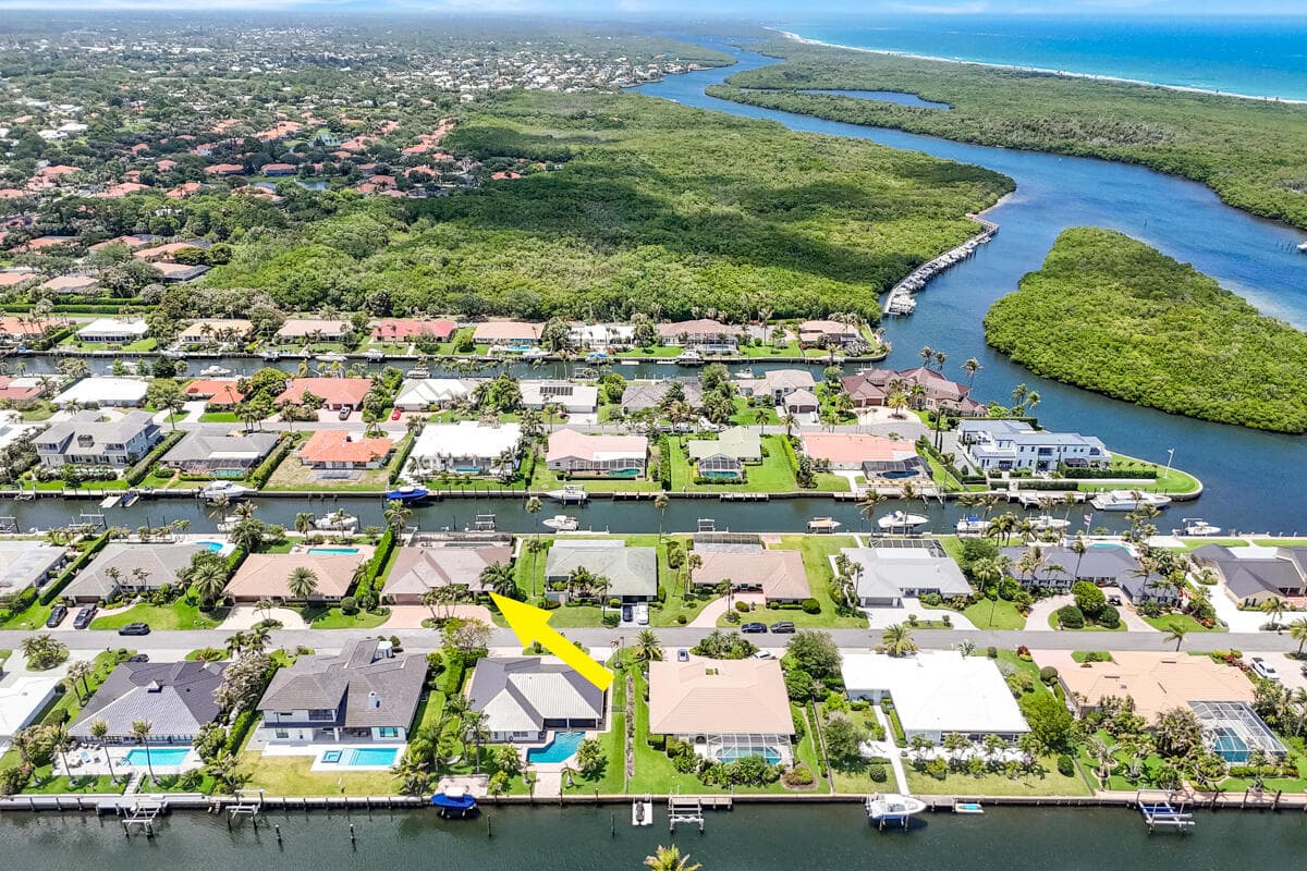 9067 SE Star Island Way, Hobe Sound, FL 33455 — photo 73 of 75