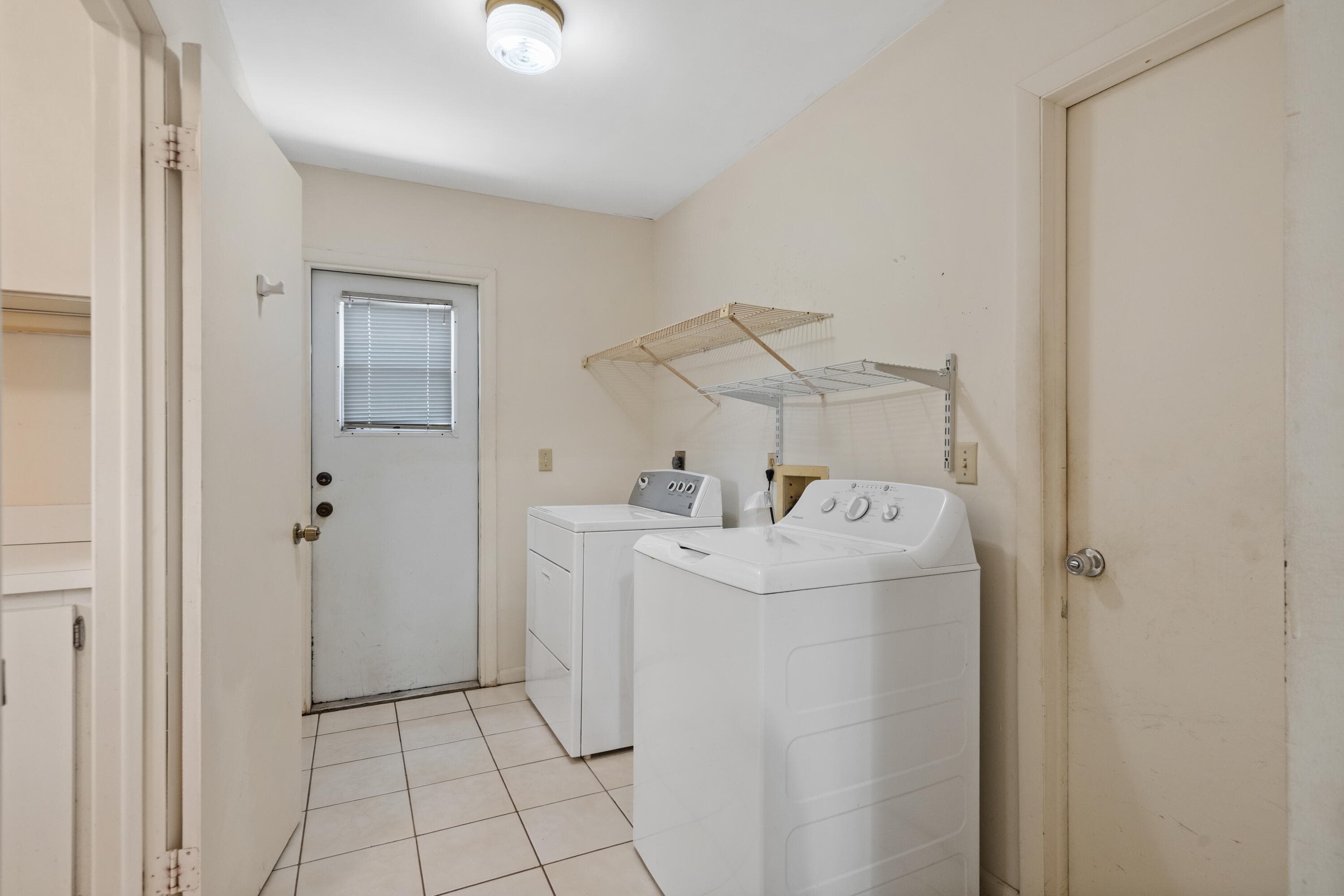 6035 N 180th St Street N, Jupiter, FL 33458 — photo 15 of 46