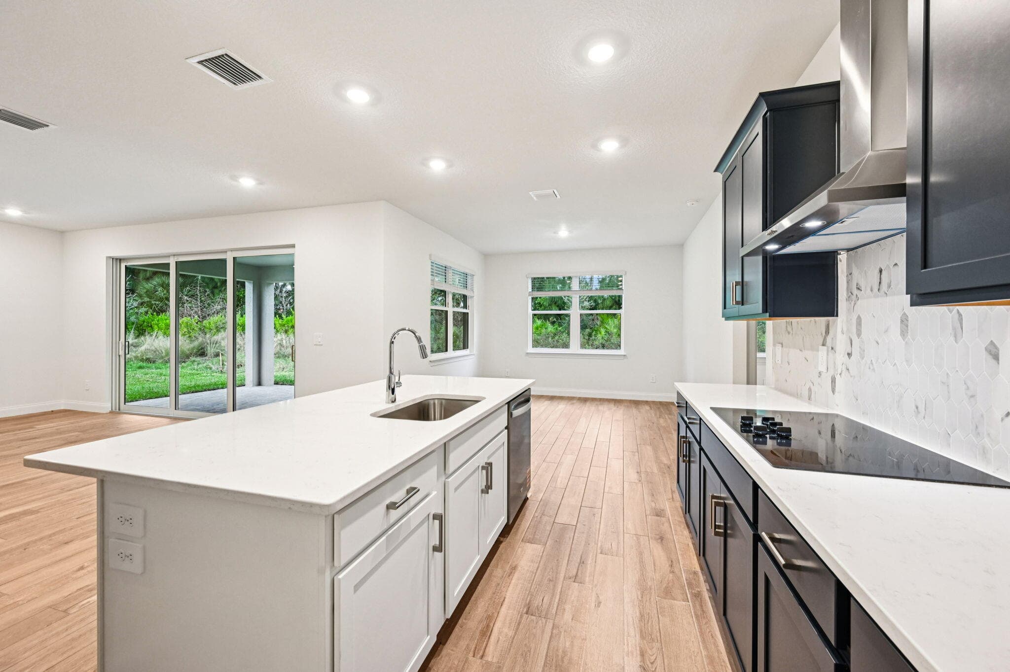 5629 Hampton Park Circle, Vero Beach, FL 32966 — photo 12 of 36