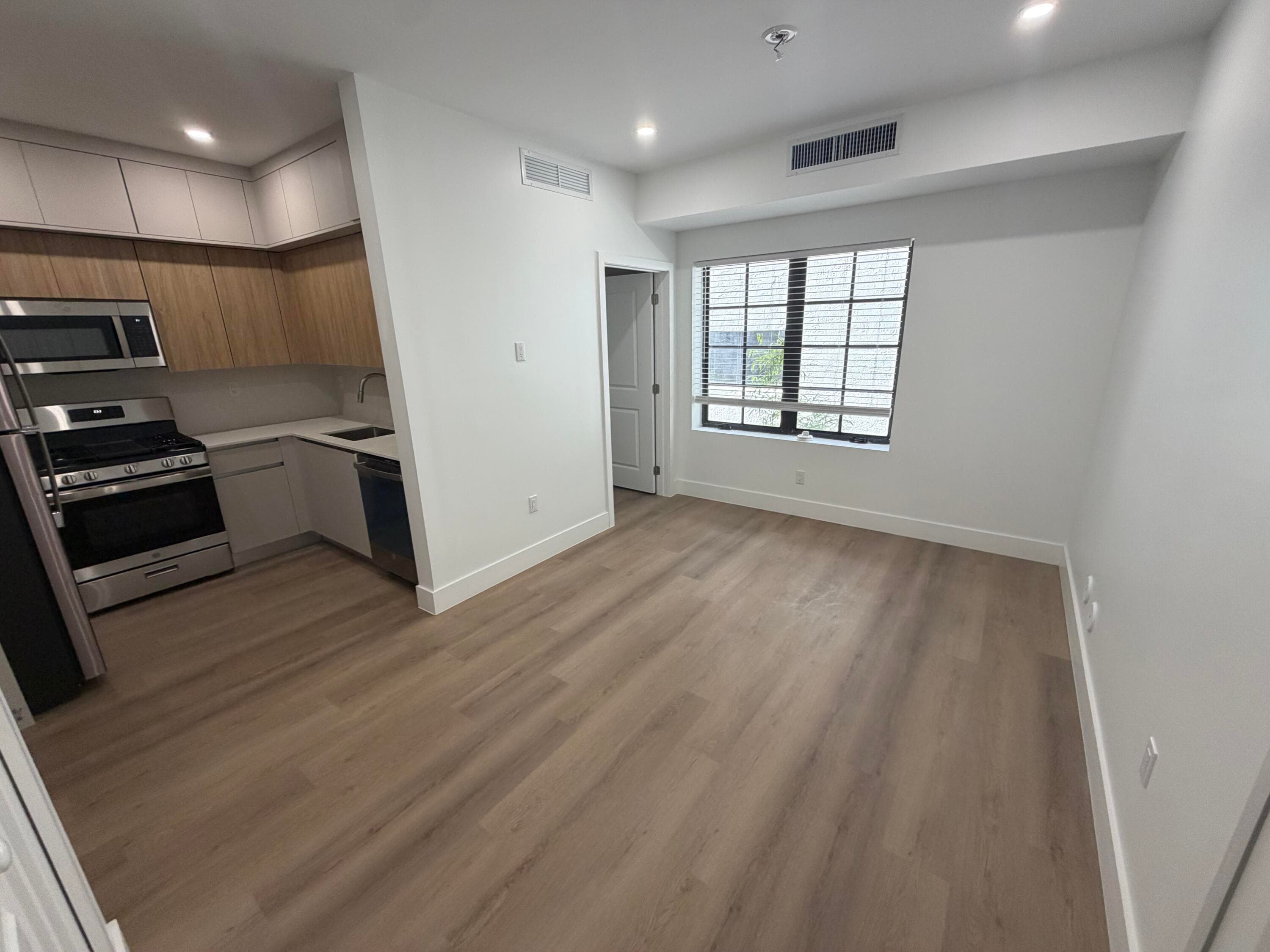 1619 Jefferson Avenue 204, Miami Beach, FL 33139 — photo 1 of 9