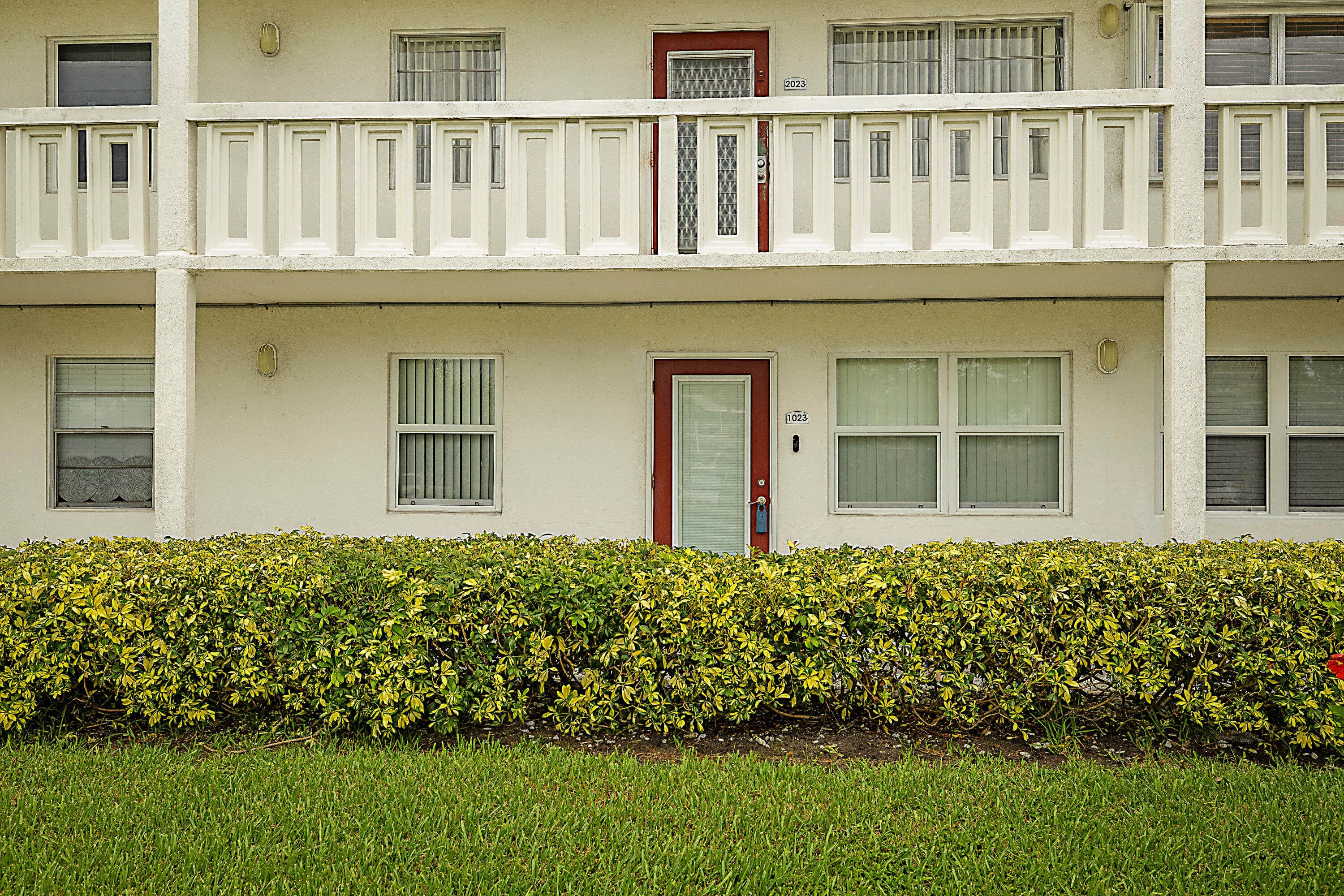 1023 Ellesmere B, Deerfield Beach, FL 33442 — photo 2 of 23