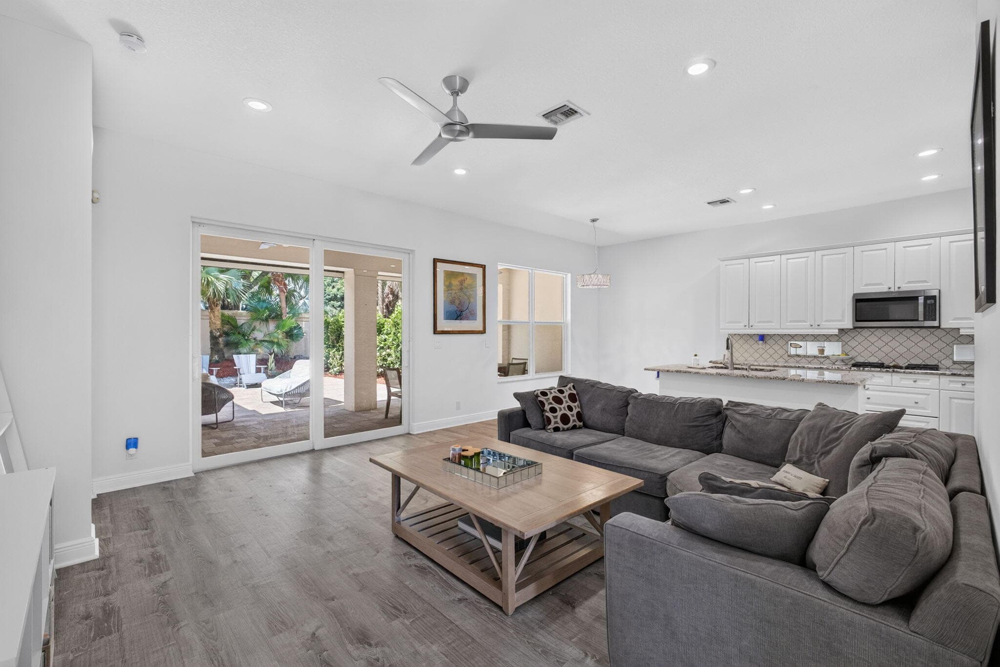 136 Casa Grande Court, Palm Beach Gardens, FL 33418 — photo 9 of 100