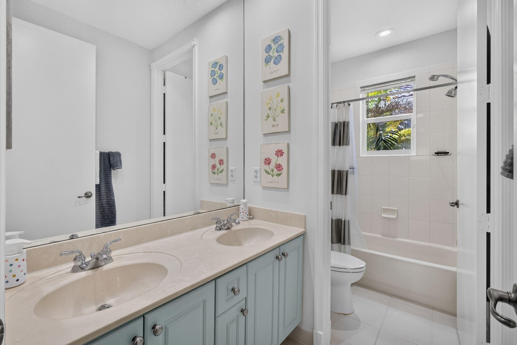 136 Casa Grande Court, Palm Beach Gardens, FL 33418 — photo 36 of 100