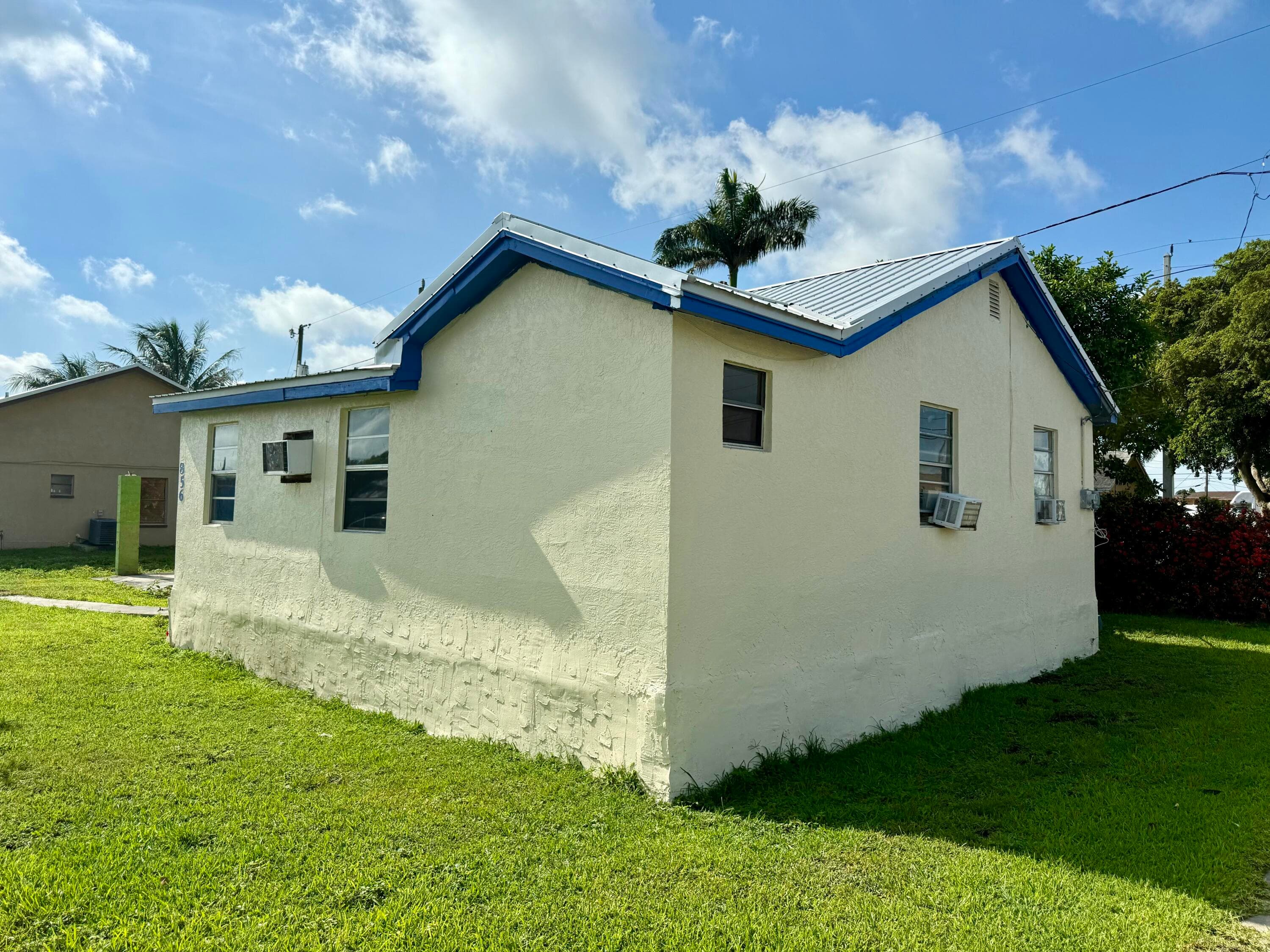 856 SW Ave D, Belle Glade, FL 33430 — photo 20 of 22