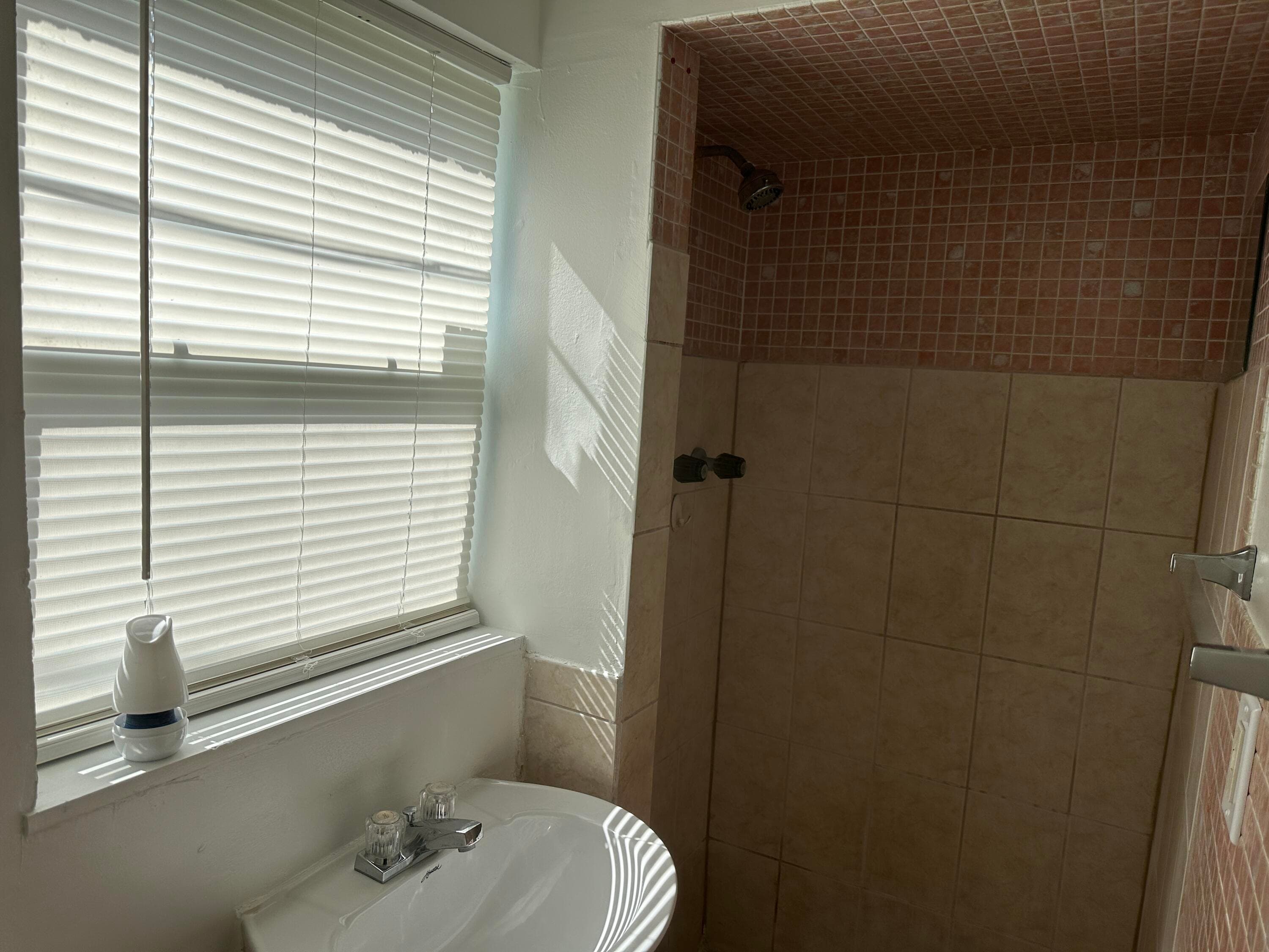 2400 Park Avenue 5, Riviera Beach, FL 33404 — photo 13 of 15