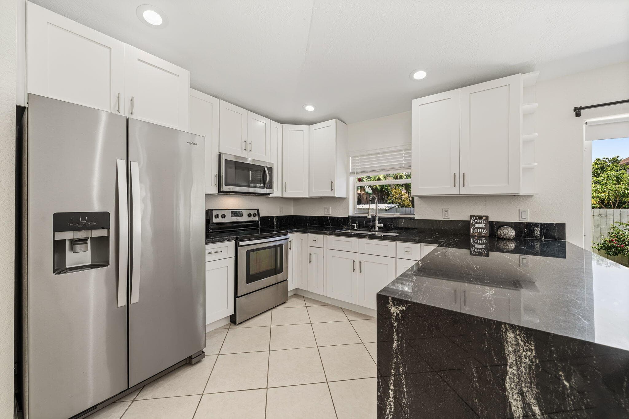 6196 Azalea Circle, West Palm Beach, FL 33415 — photo 6 of 35