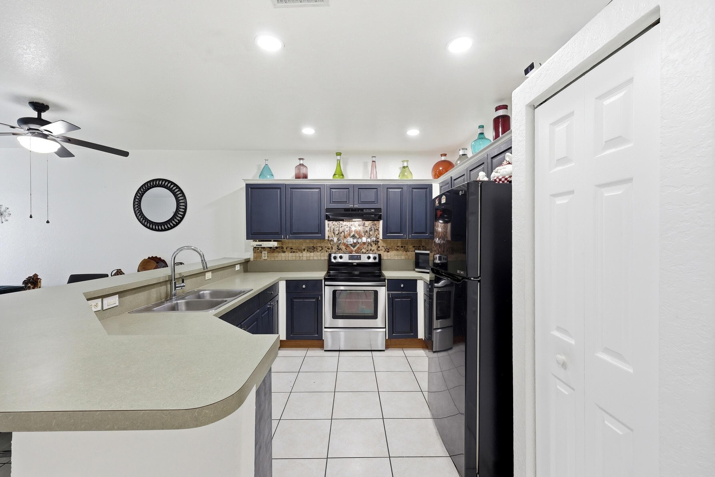 13352 Georgian Court, Wellington, FL 33414 — photo 13 of 32