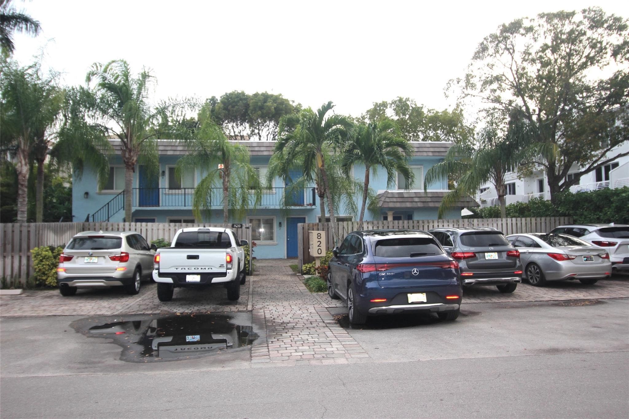 820 NE 28th Street 2, Wilton Manors, FL 33334 — photo 12 of 20