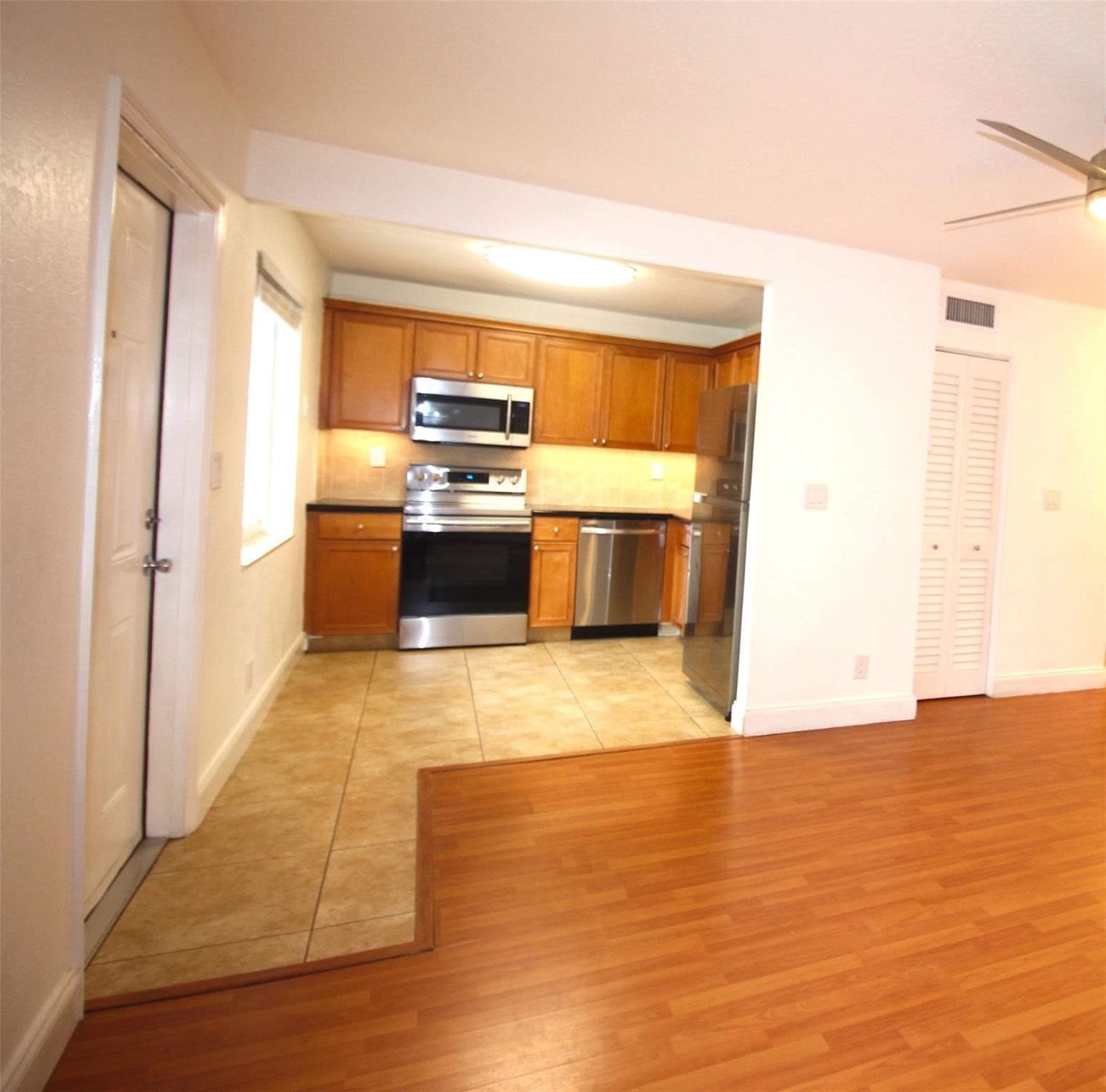 820 NE 28th Street 2, Wilton Manors, FL 33334 — photo 13 of 20