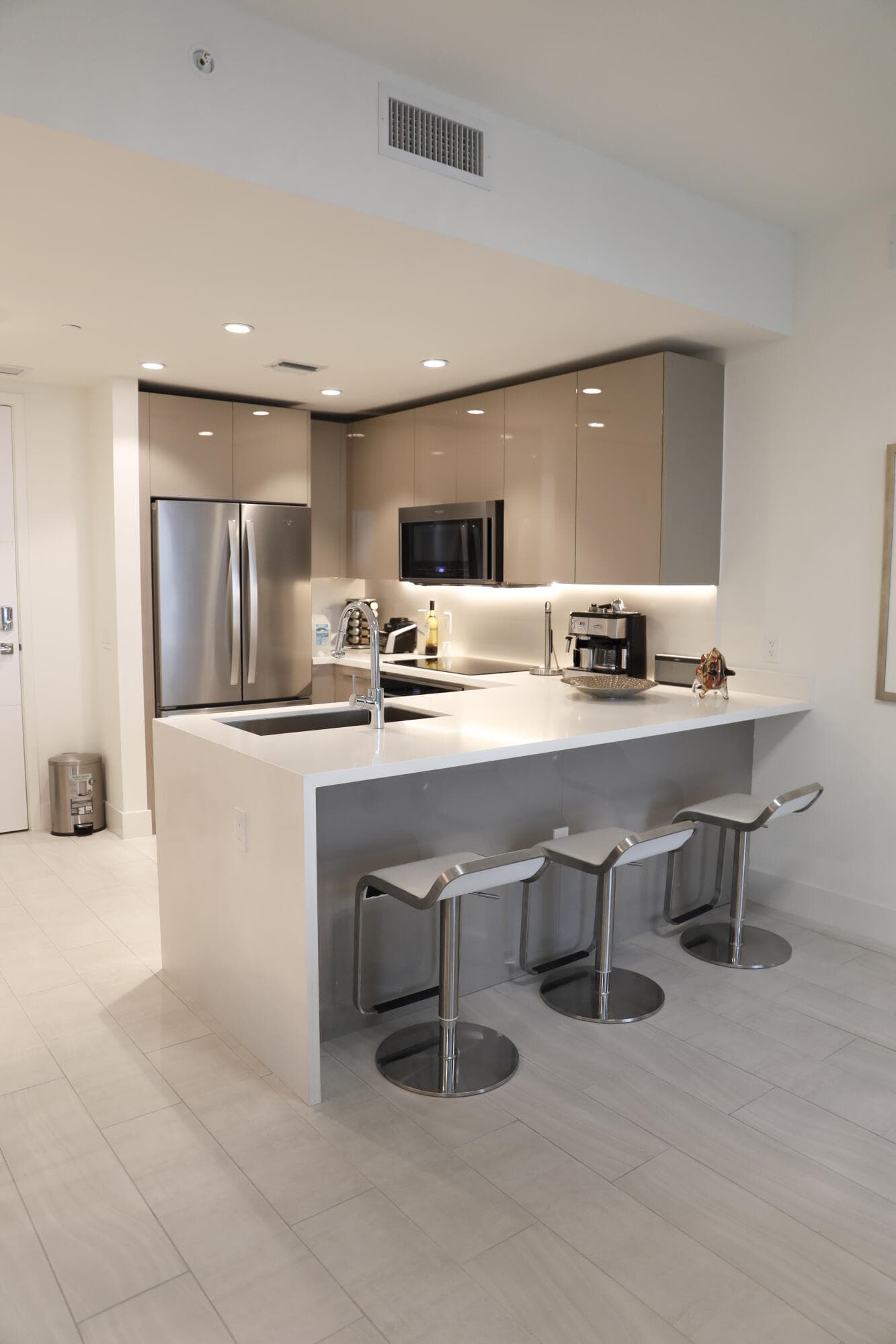 2000 Metropica Way 811, Sunrise, FL 33323 — photo 12 of 15