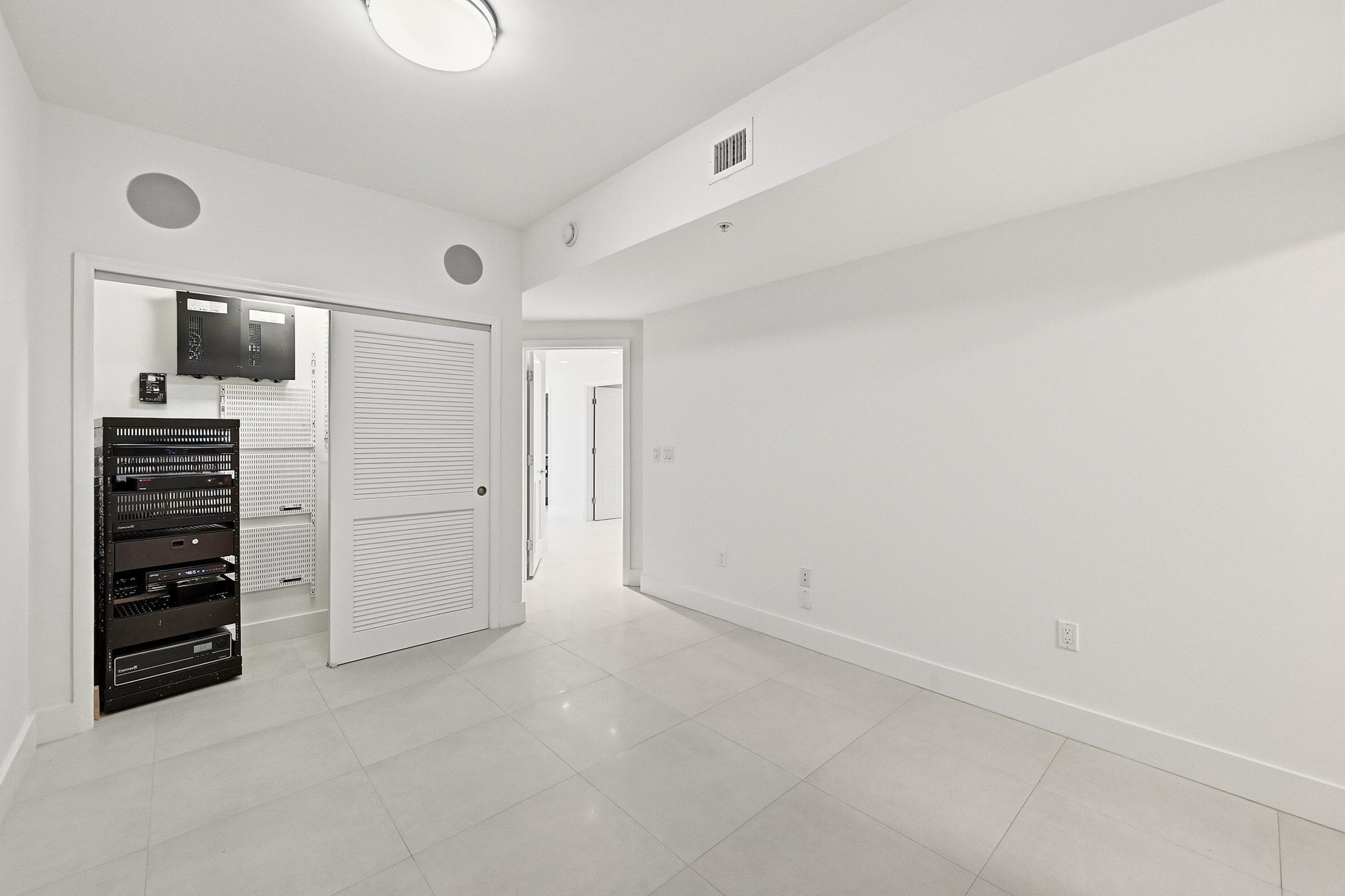 6051 N Ocean Drive 1101, Hollywood, FL 33019 — photo 35 of 53
