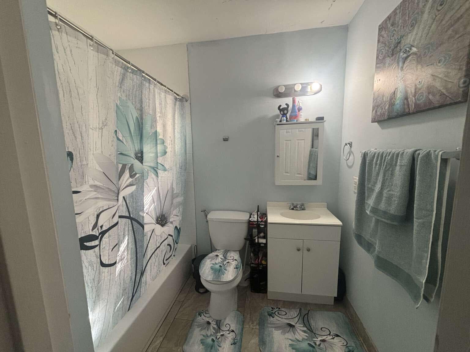 750 NE 4th Place, Hialeah, FL 33010 — photo 23 of 24