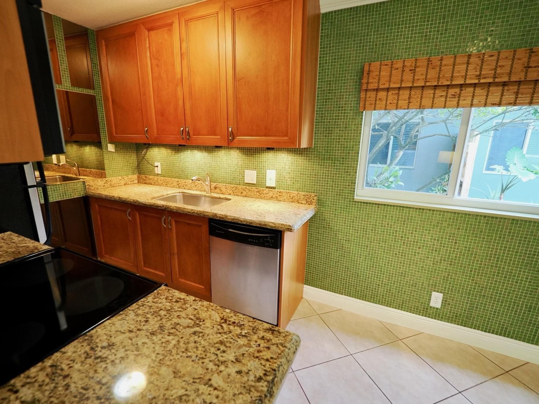 1460 NE 18th Street 104, Fort Lauderdale, FL 33305 — photo 2 of 71