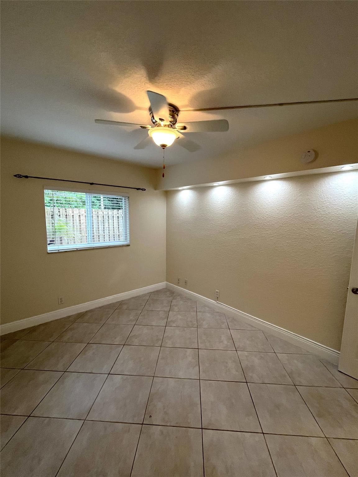 1460 NE 18th Street 104, Fort Lauderdale, FL 33305 — photo 50 of 71