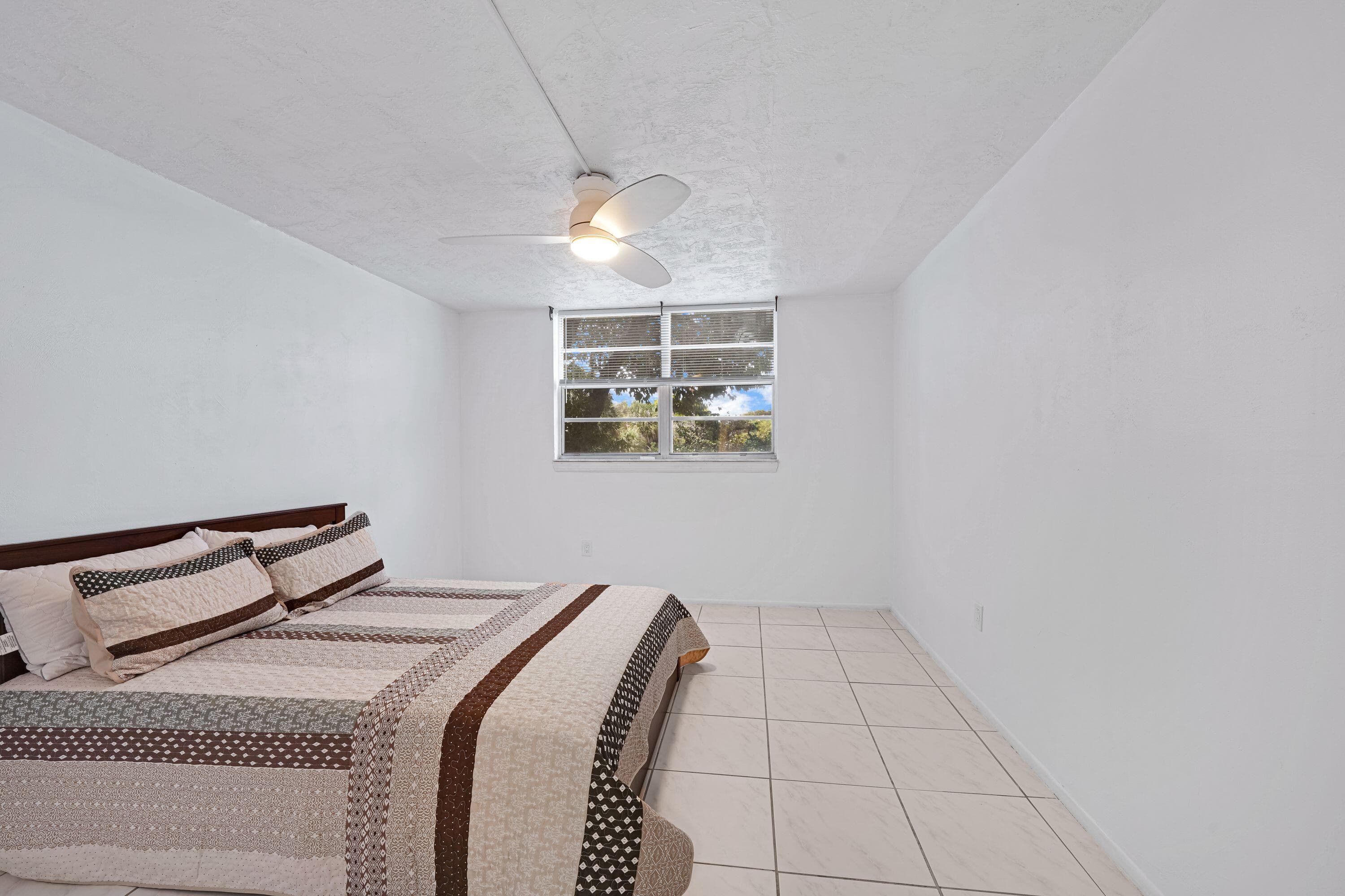 7100 NW 17th Street 220, Plantation, FL 33313 — photo 12 of 34