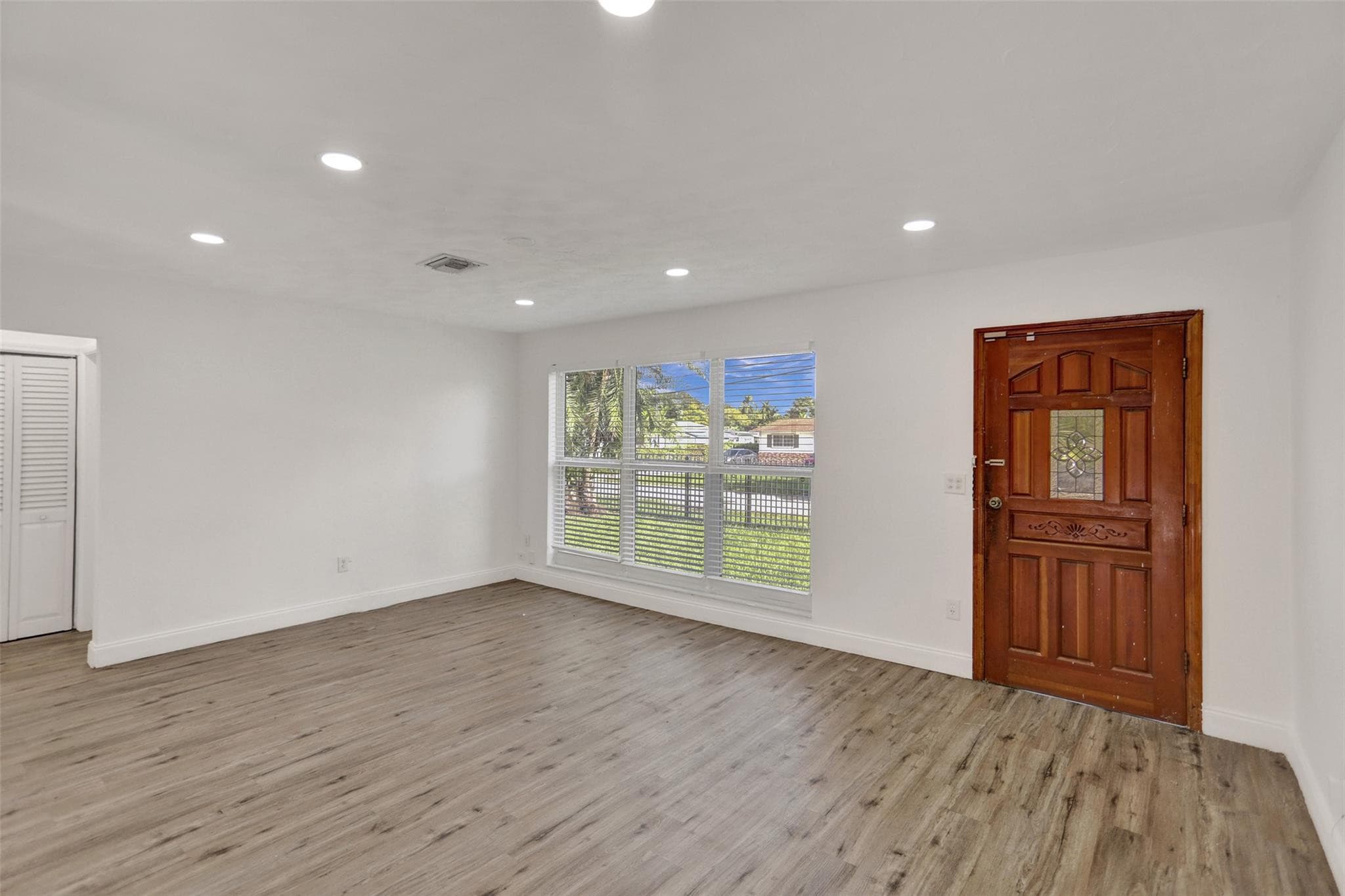 30 NE 139th Street, Miami, FL 33161 — photo 14 of 71