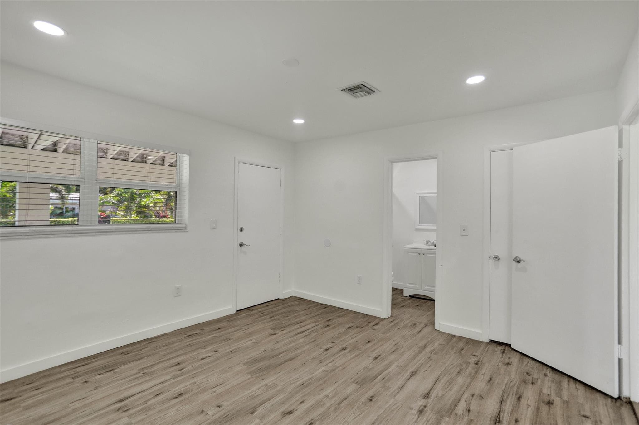 30 NE 139th Street, Miami, FL 33161 — photo 25 of 71
