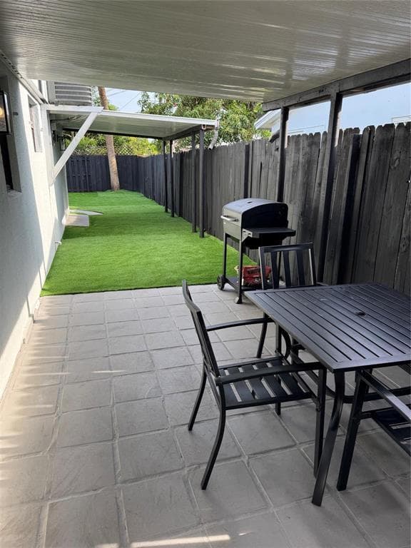 520 NE 58th Street B, Oakland Park, FL 33334 — photo 15 of 23