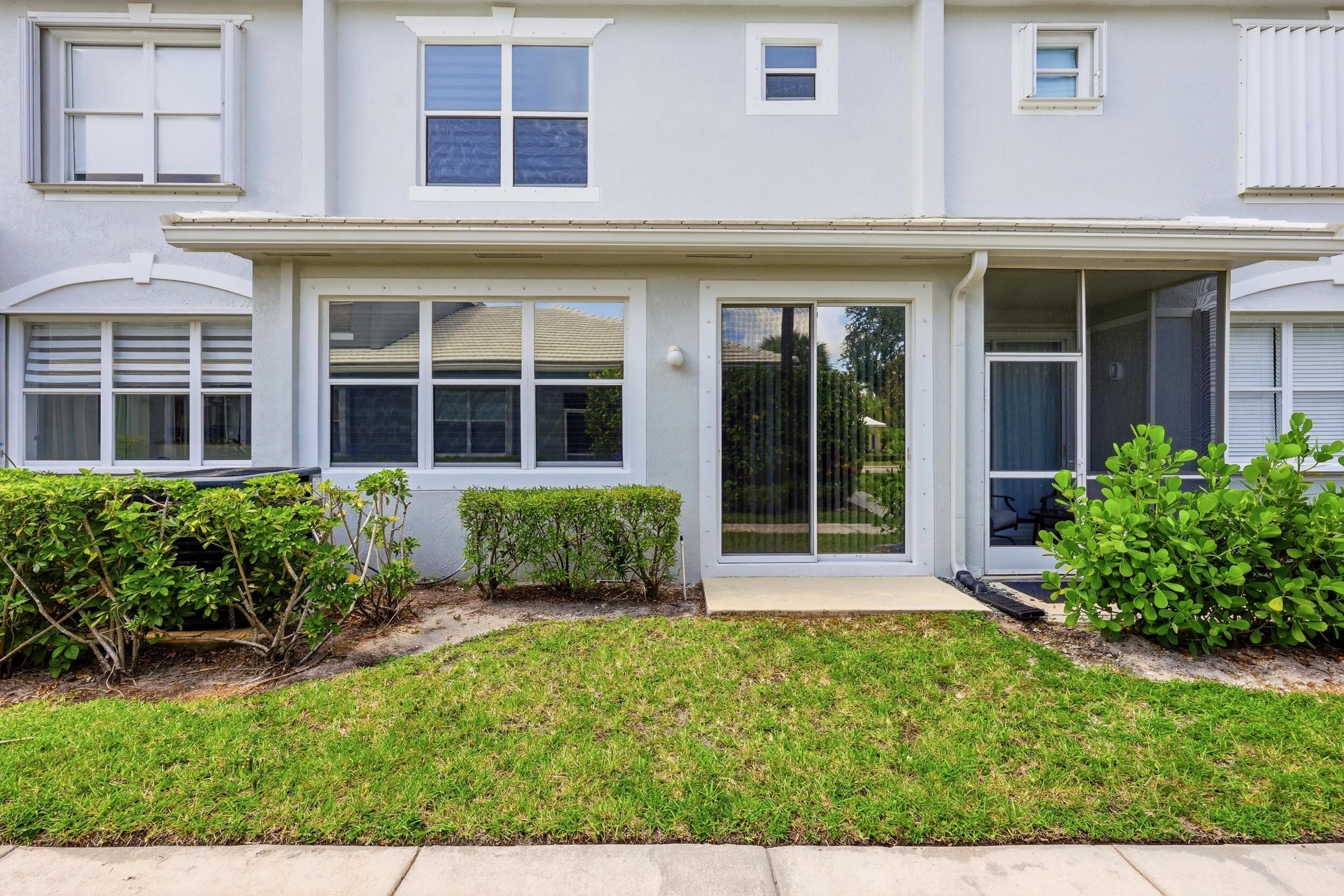 4962 Grinnell Street, Lake Worth, FL 33463 — photo 4 of 28