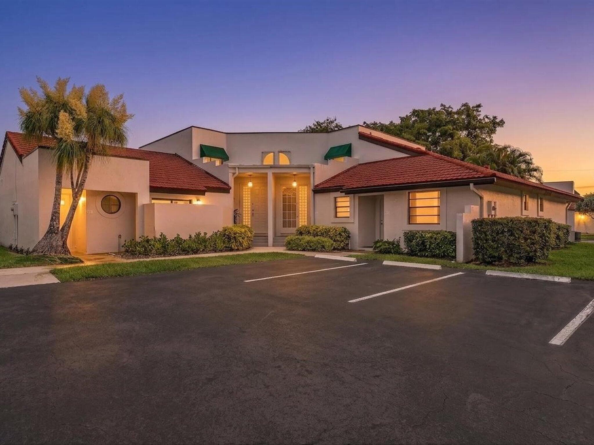 299 NW 36th Avenue, Deerfield Beach, FL 33442 — photo 1 of 46