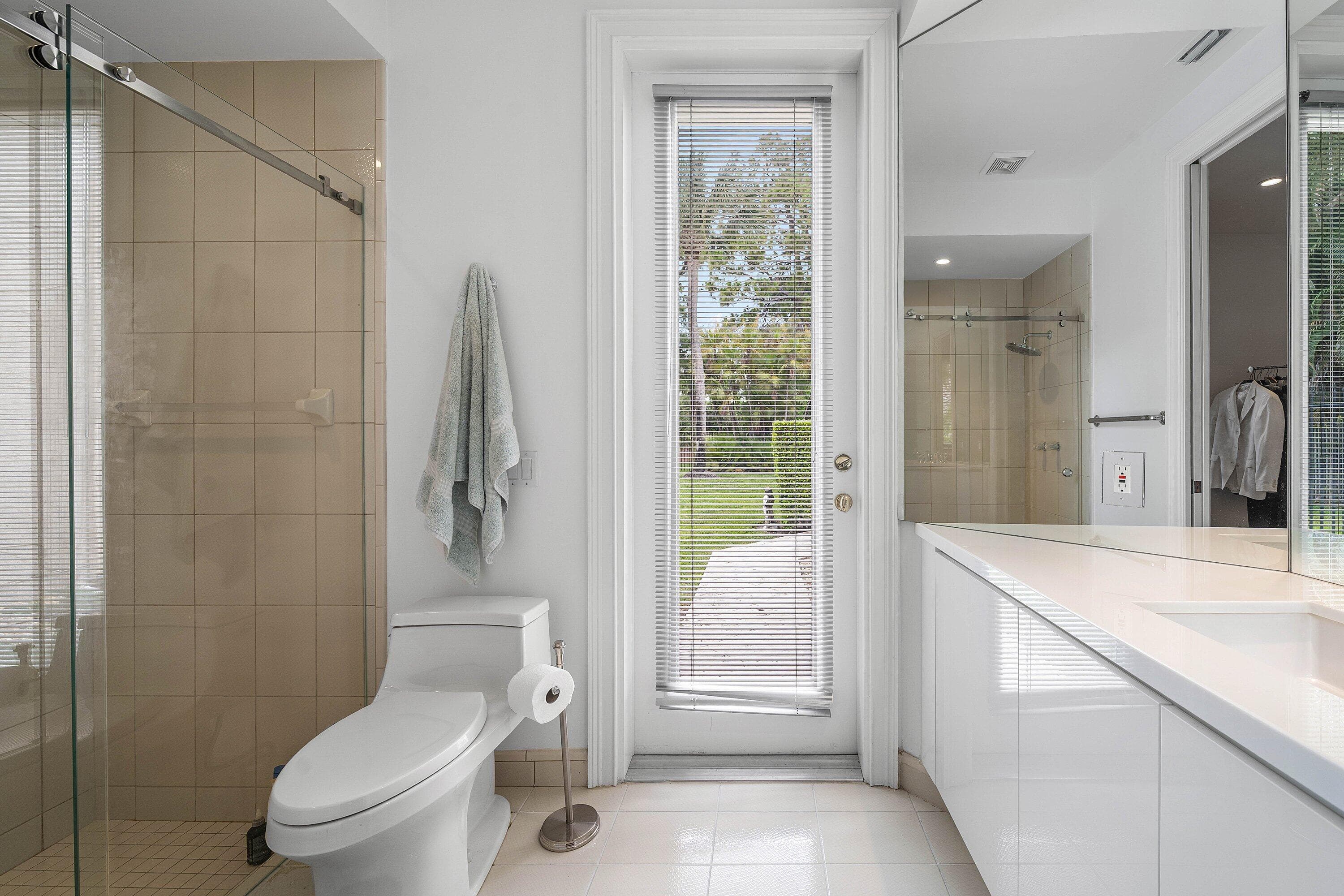 1697 Mayacoo Lakes Boulevard, West Palm Beach, FL 33411 — photo 40 of 93