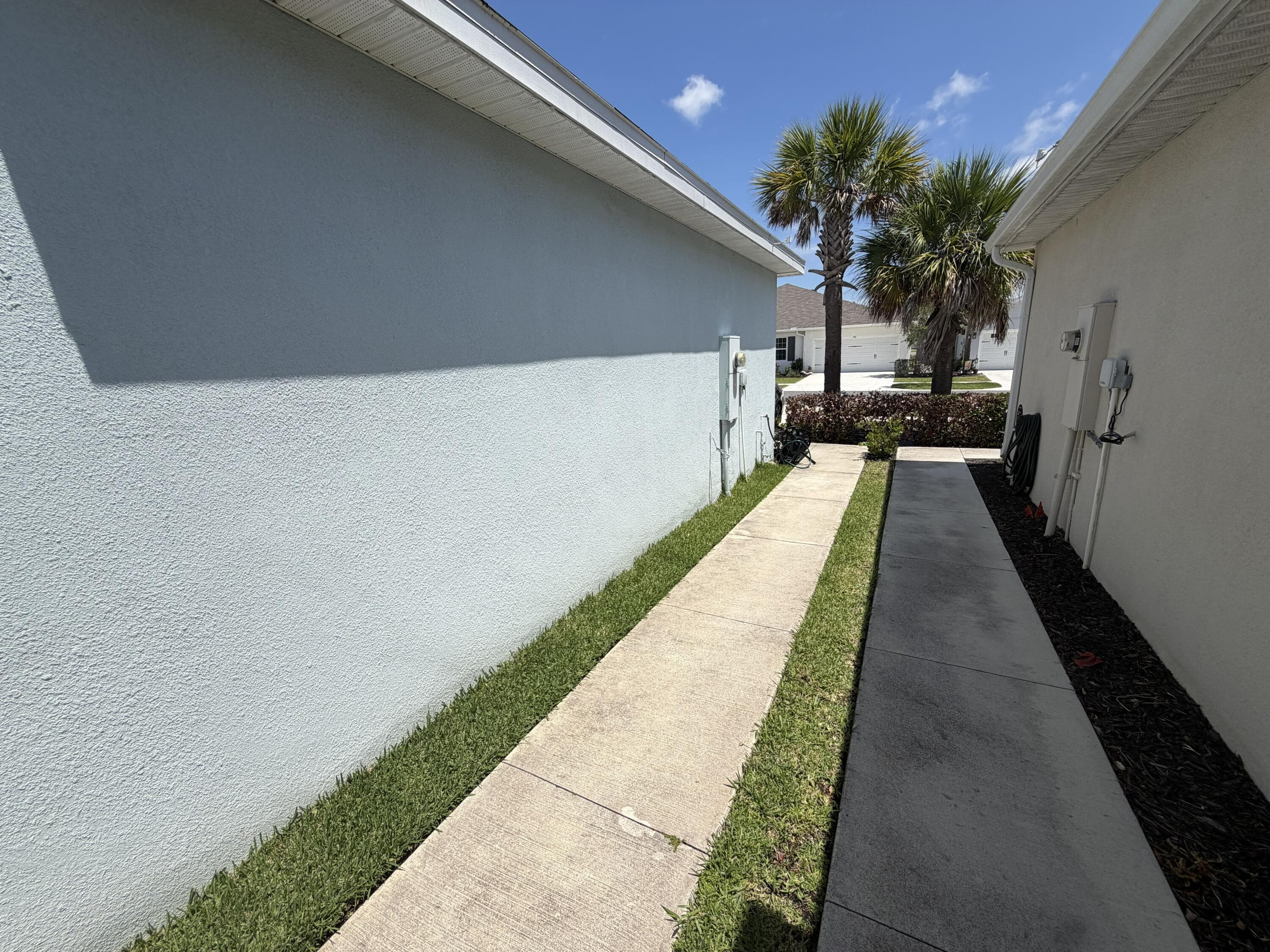 845 Persimmon Place, Fort Pierce, FL 34981 — photo 4 of 40