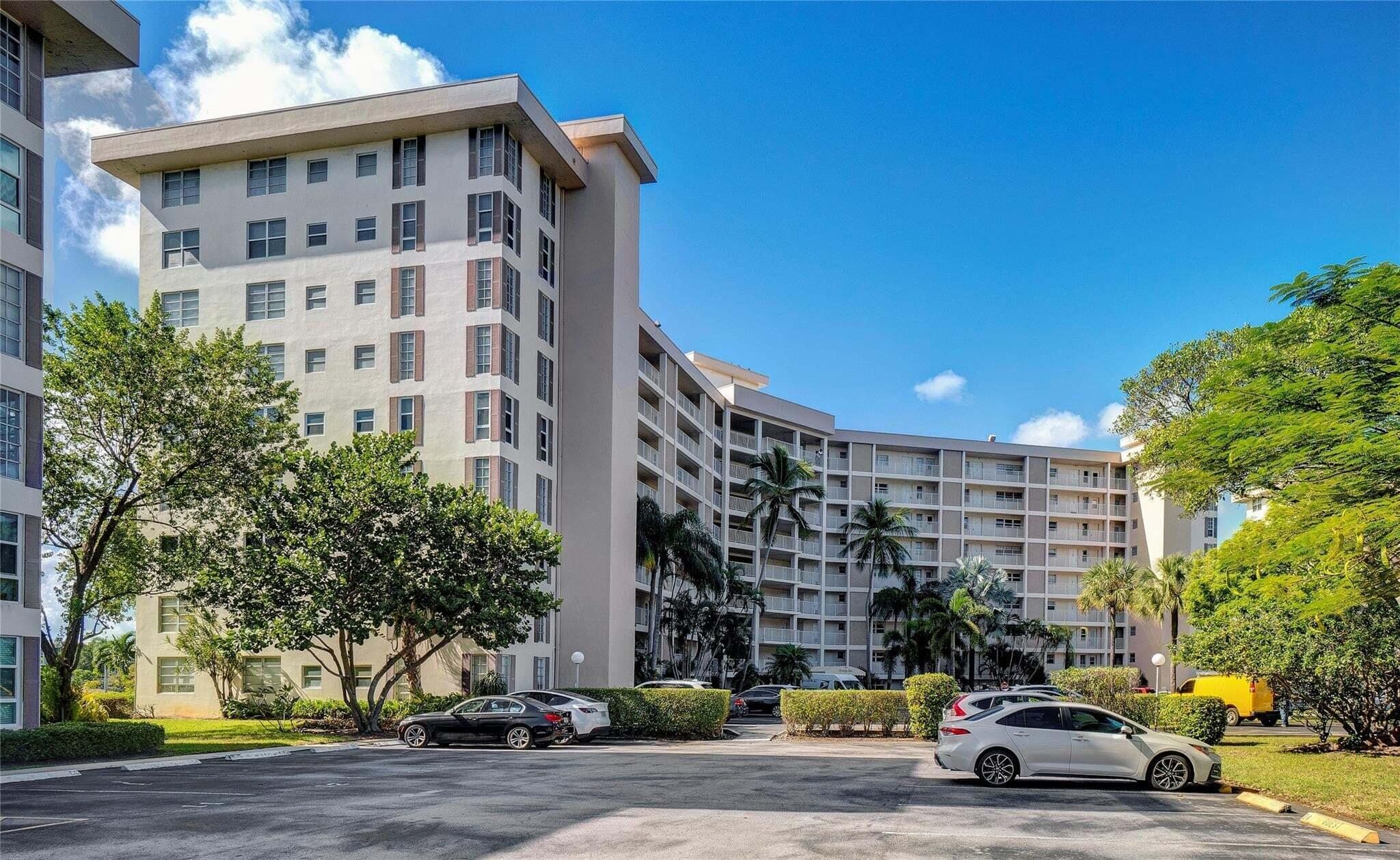 2681 S Course Drive 712, Pompano Beach, FL 33069 — photo 2 of 82