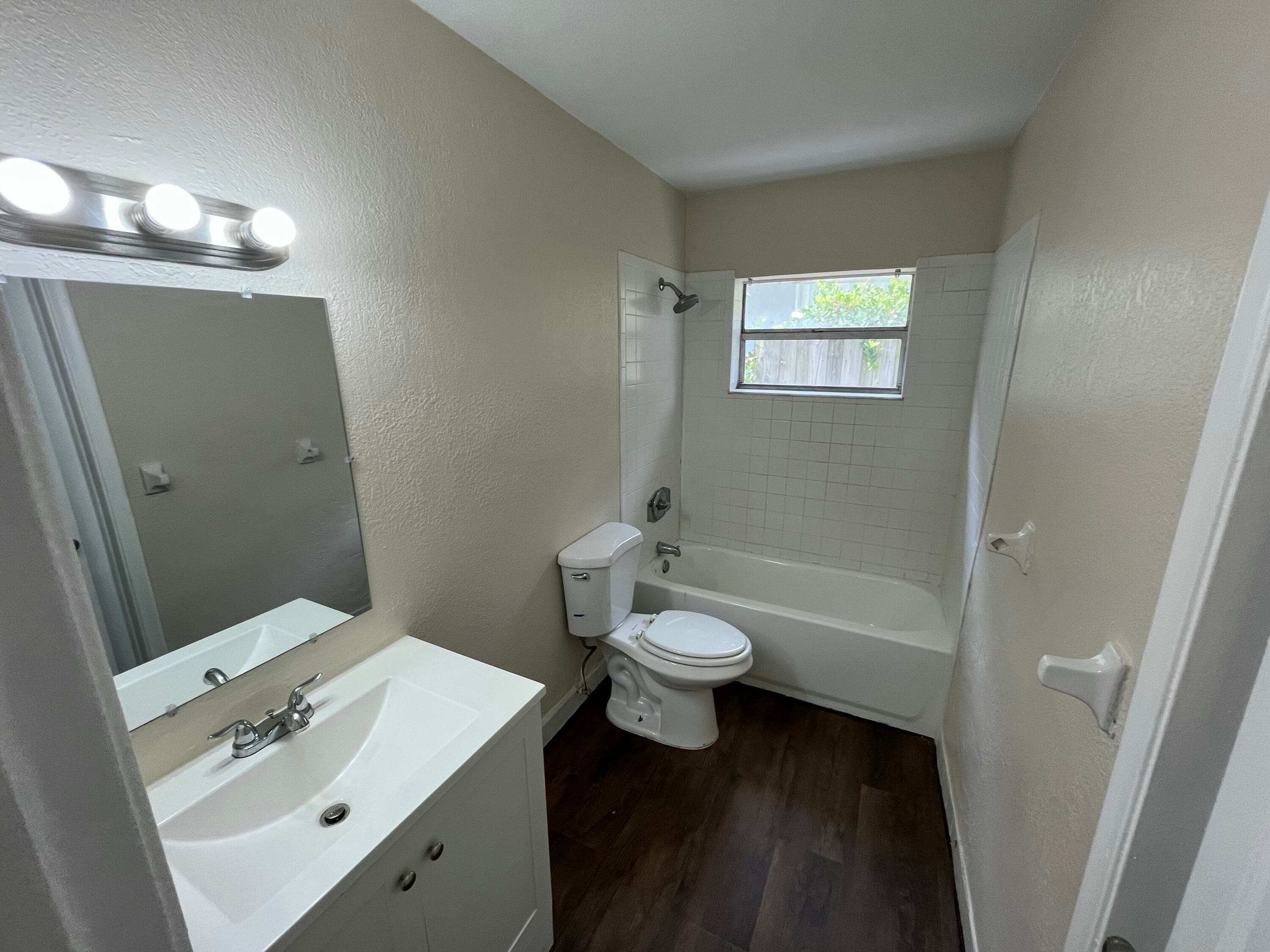 1335 NW 7th Terrace, Fort Lauderdale, FL 33311 — photo 6 of 15