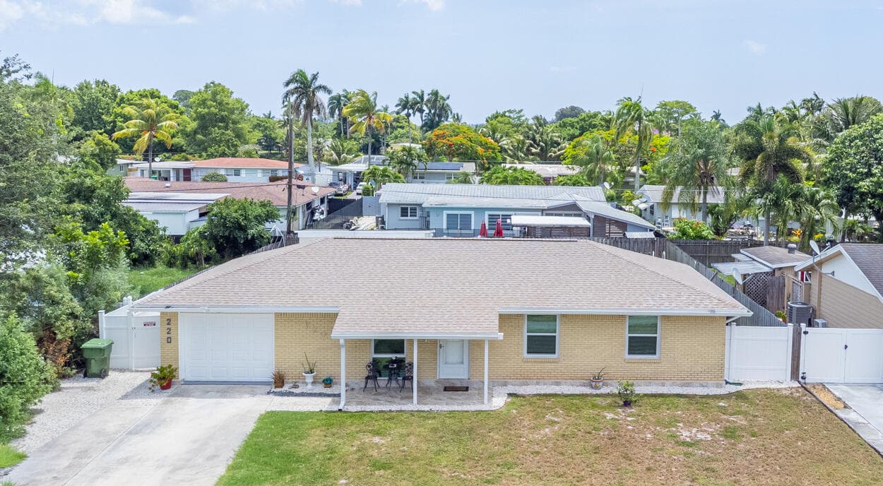 220 Davis Road, Palm Springs, FL 33461 — photo