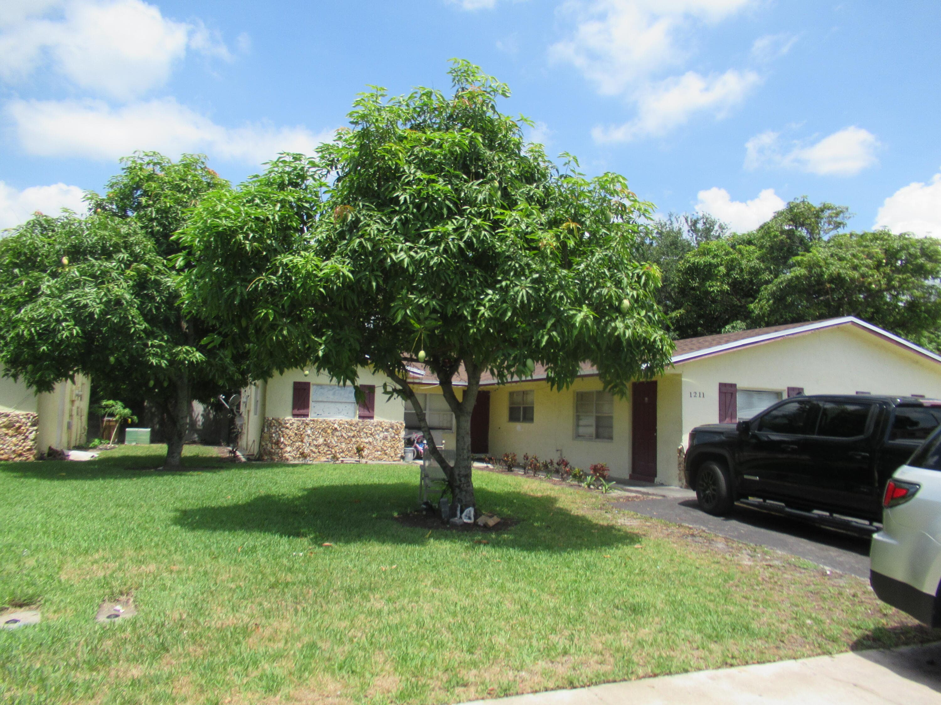 1211 SW 11th Avenue 1-2, Deerfield Beach, FL 33441 — photo 4 of 4