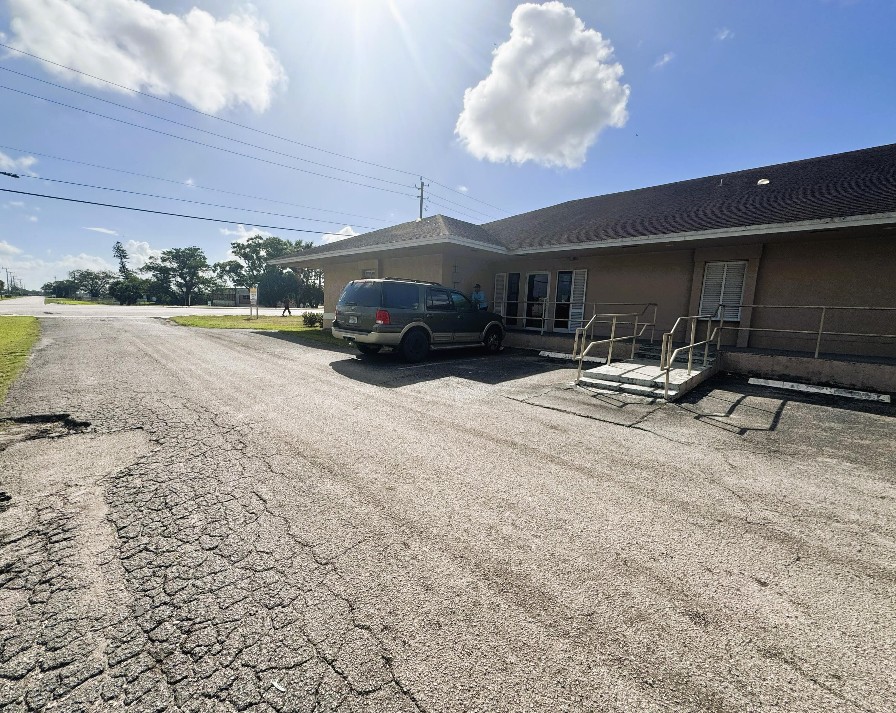 1100 S Main Street, Belle Glade, FL — photo 3 of 34