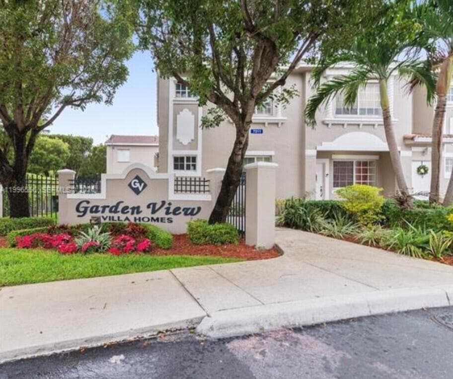 7211 NW 174th Terrace 203, Hialeah, FL 33015 — photo