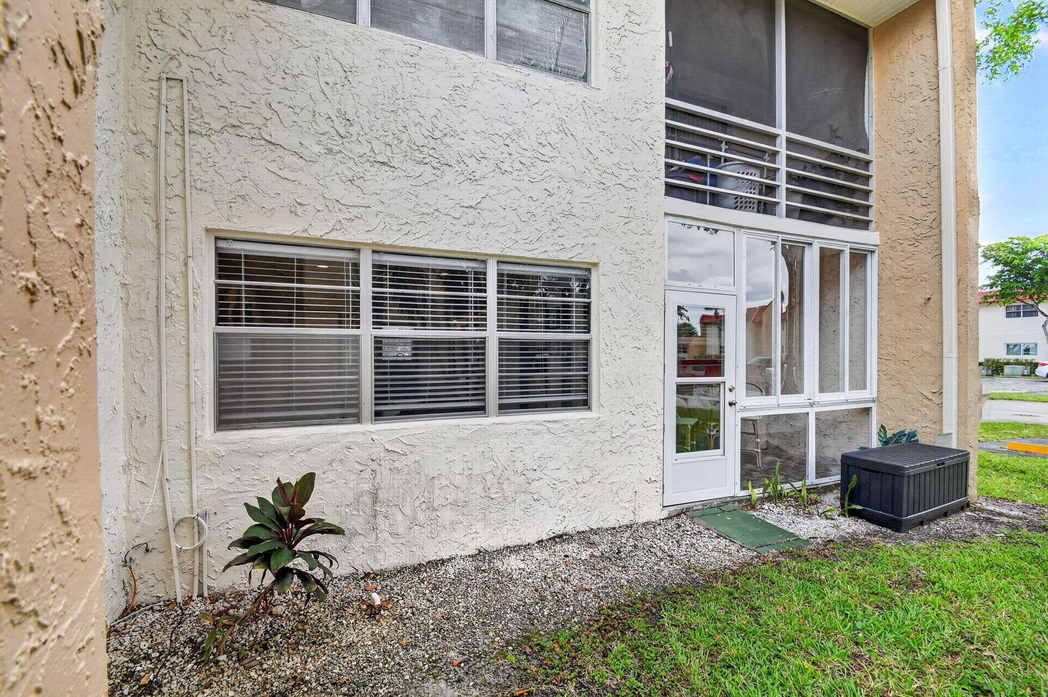 124 Lake Evelyn Drive, West Palm Beach, FL 33411 — photo 27 of 54