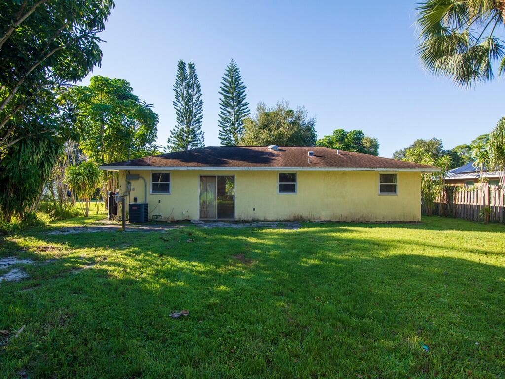 8604 Brookline Avenue, Fort Pierce, FL 34951 — photo 31 of 33