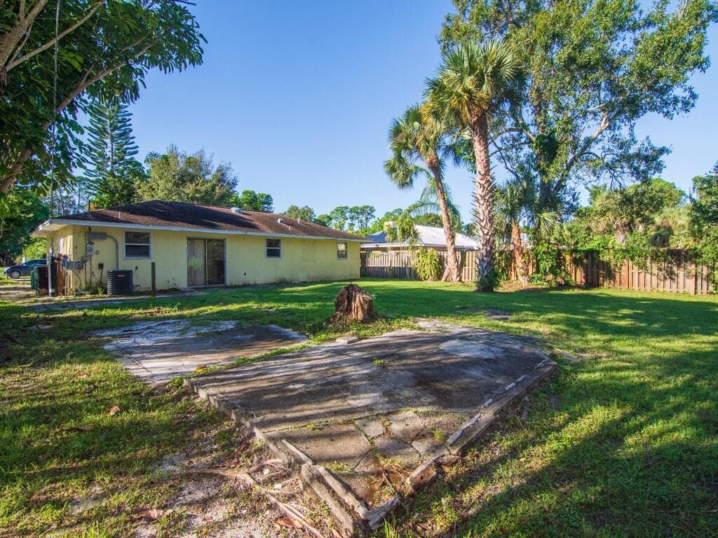 8604 Brookline Avenue, Fort Pierce, FL 34951 — photo 32 of 33