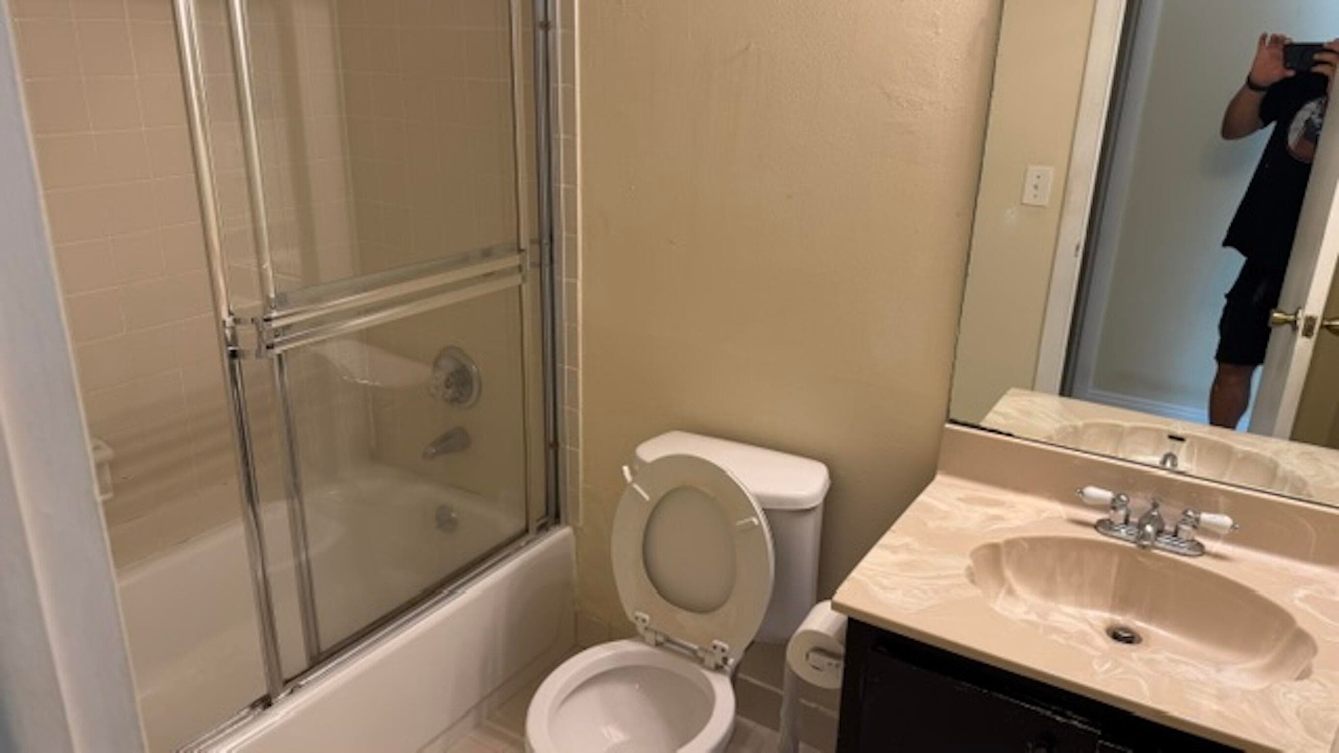 430 Commodore Drive 310, Plantation, FL 33325 — photo 5 of 10