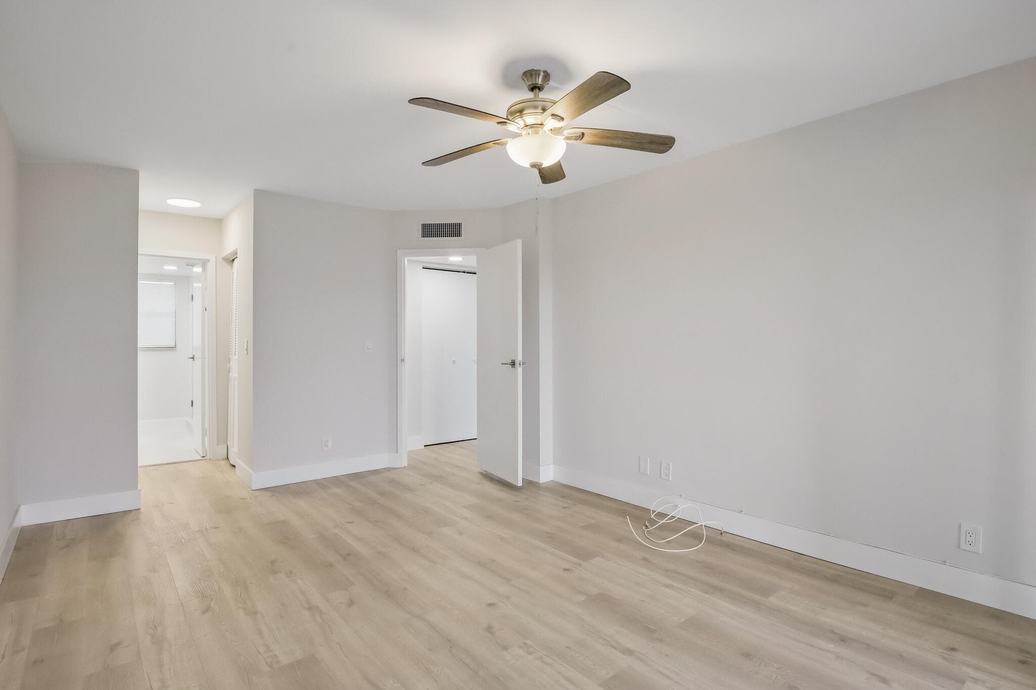 3590 Via Poinciana 501, Lake Worth, FL 33467 — photo 13 of 31