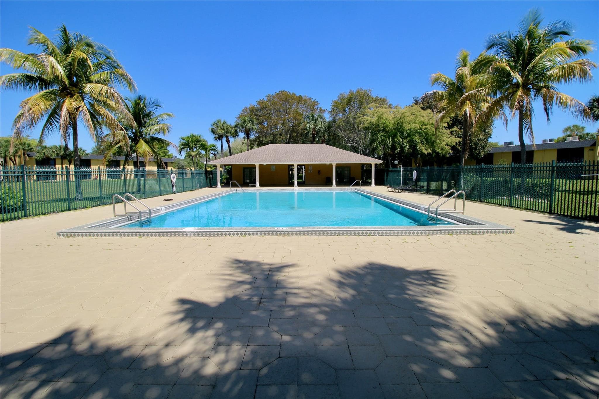 316 Meadows Circle 316, Boynton Beach, FL 33436 — photo 10 of 13
