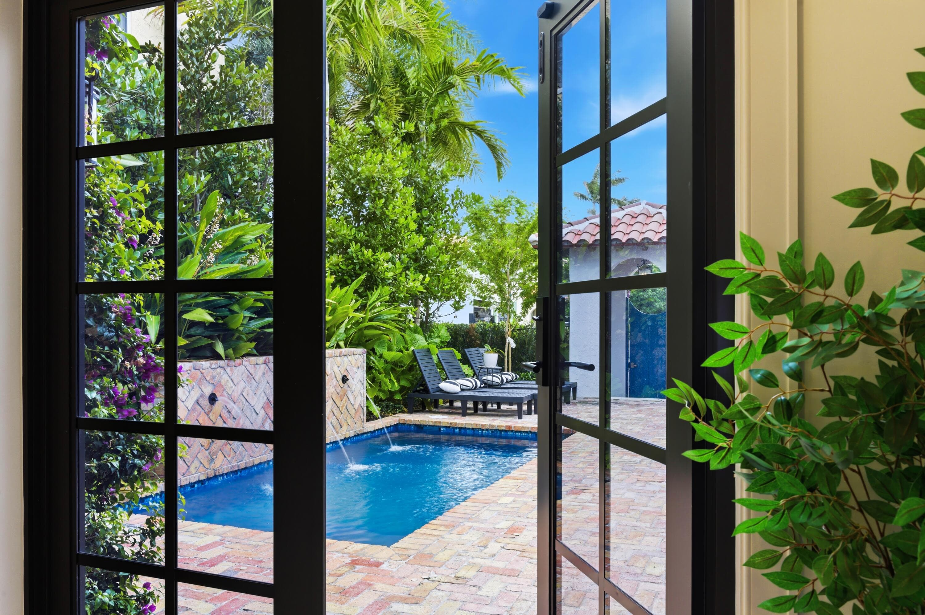 201 Murray Road, West Palm Beach, FL 33405 — photo 8 of 40