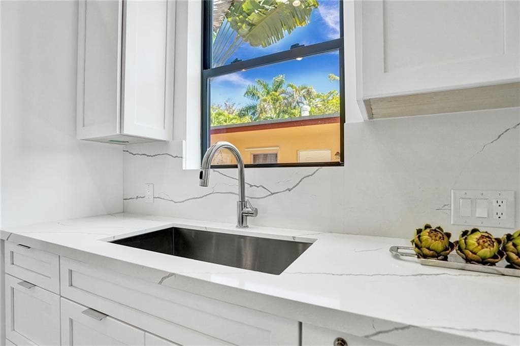 1211 SE 1st Street, Fort Lauderdale, FL 33301 — photo 13 of 46