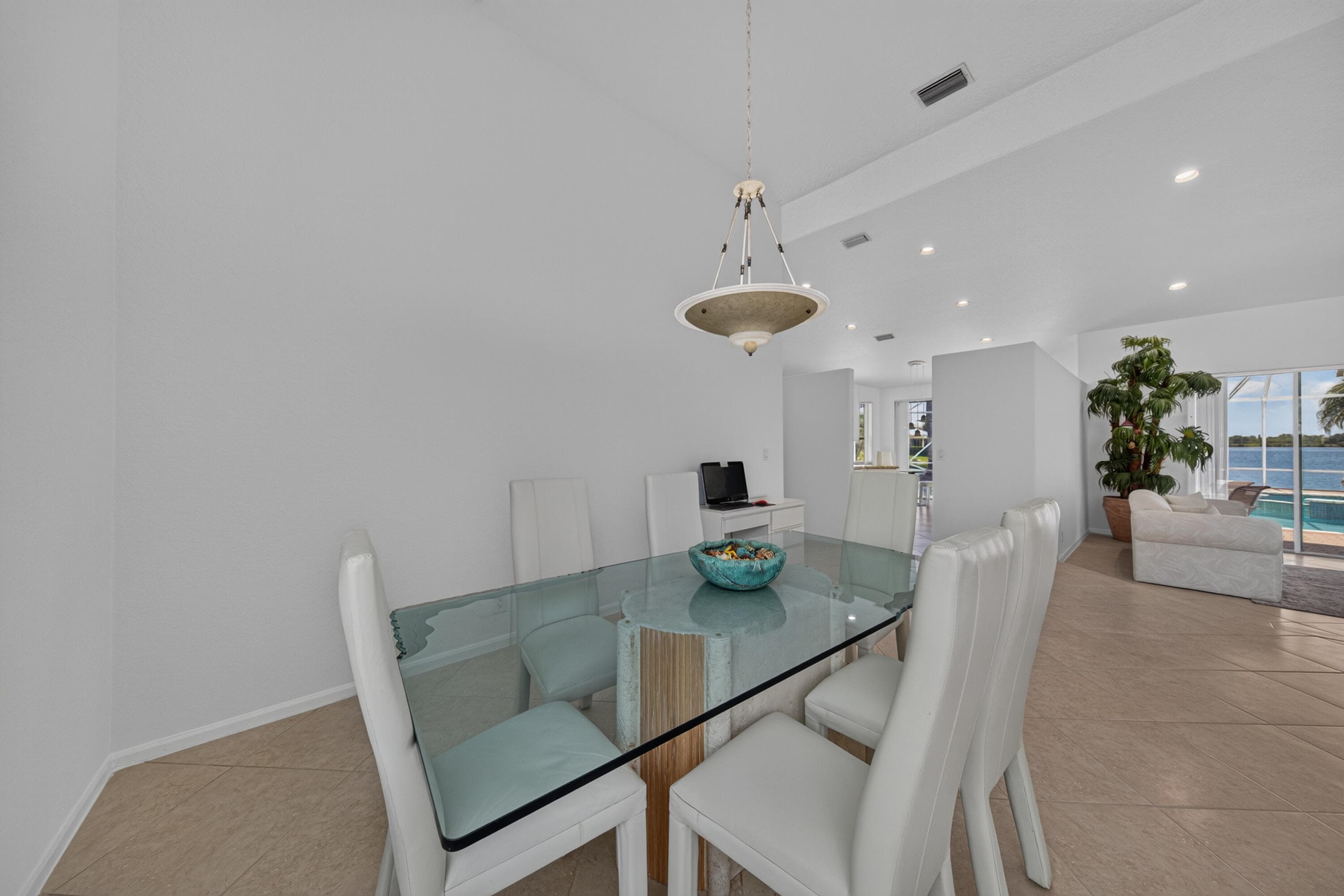 1501 NW 180th Way, Pembroke Pines, FL 33029 — photo 10 of 63